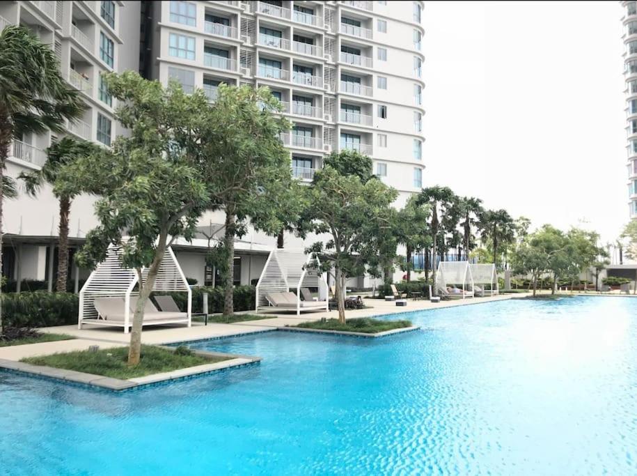 Teega Suites PuteriHarbour By WP Homestay
