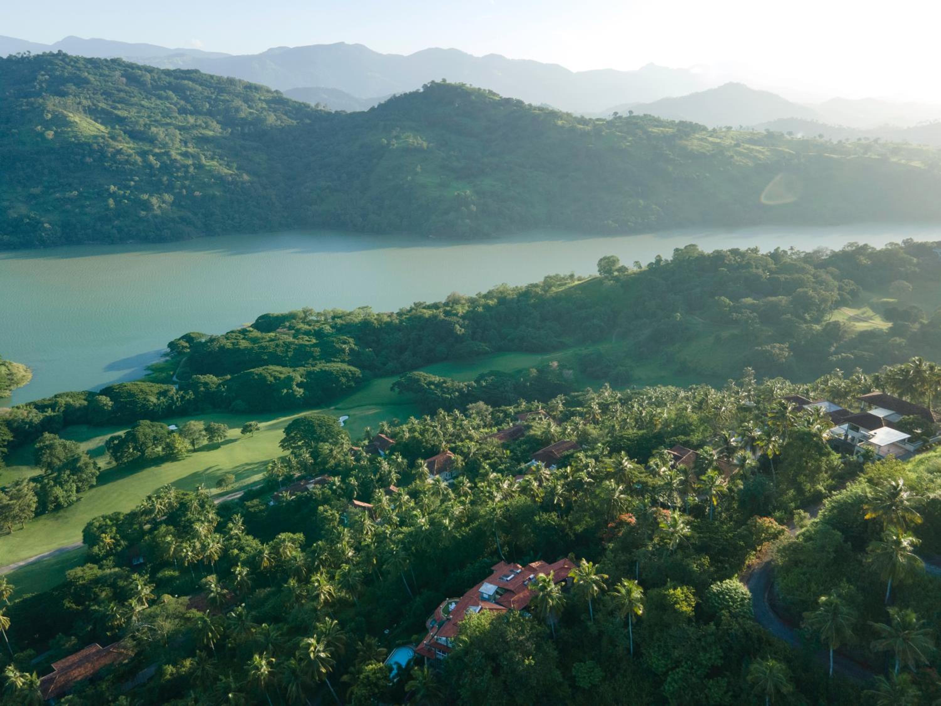 The Albatross, Kandy