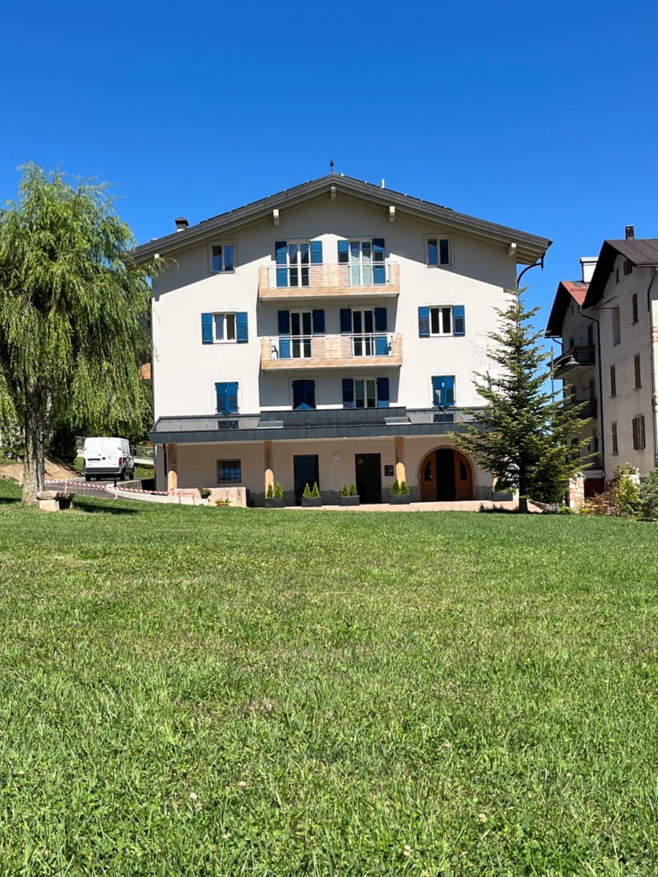Photo 6