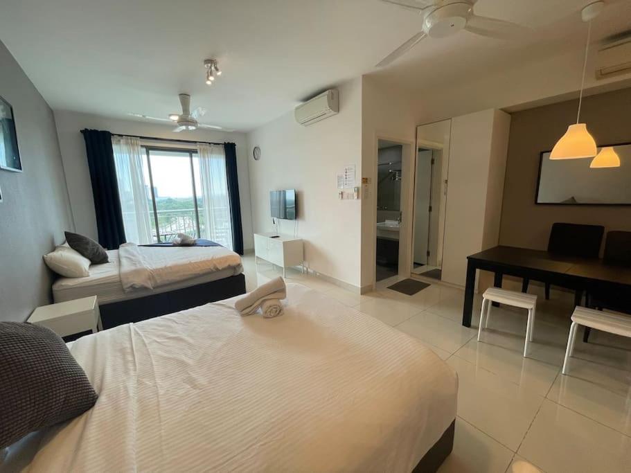 Teega Suites PuteriHarbour By WP Homestay
