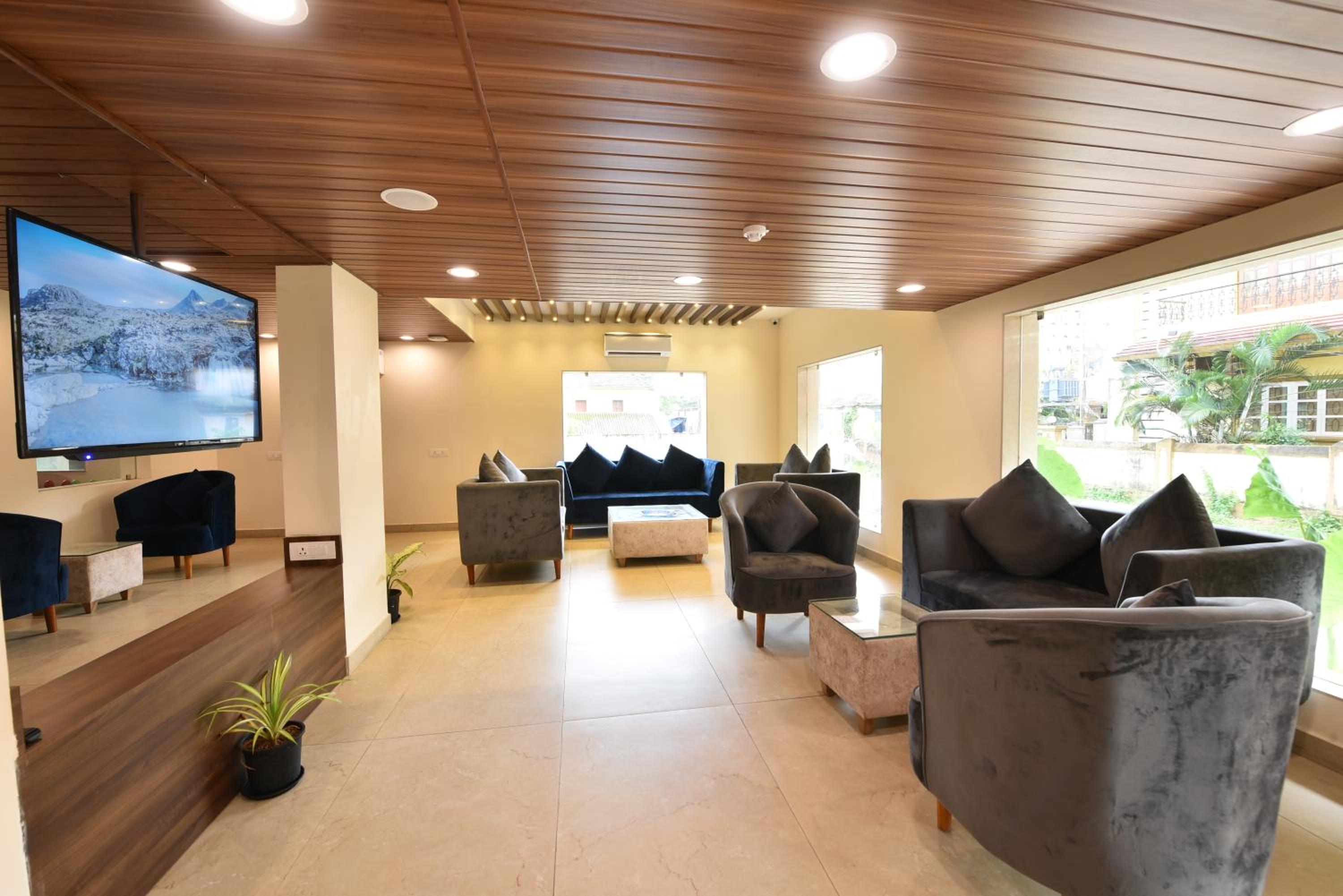 Evoke Premium Candolim, North Goa view 3