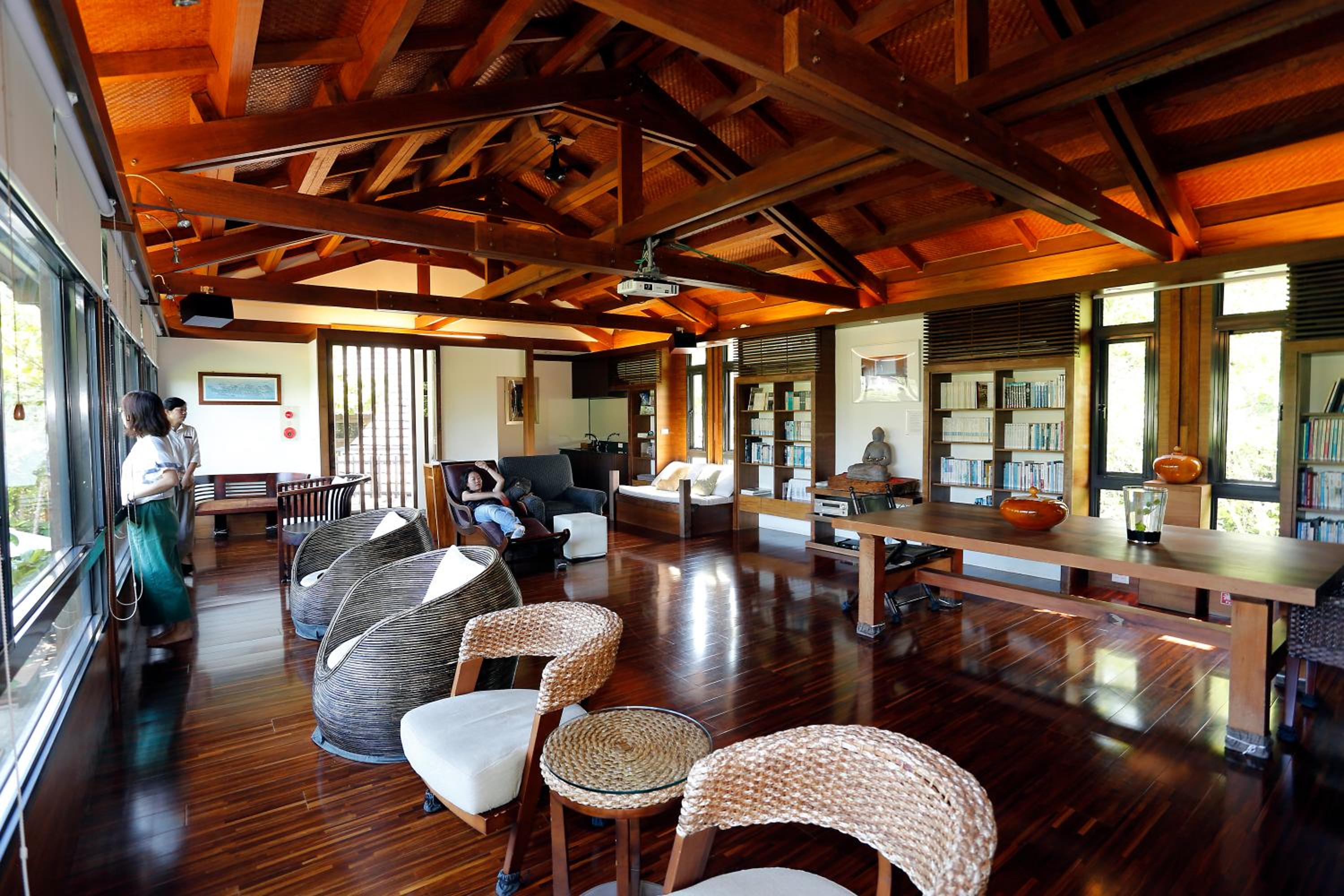 Mudanwan Villa