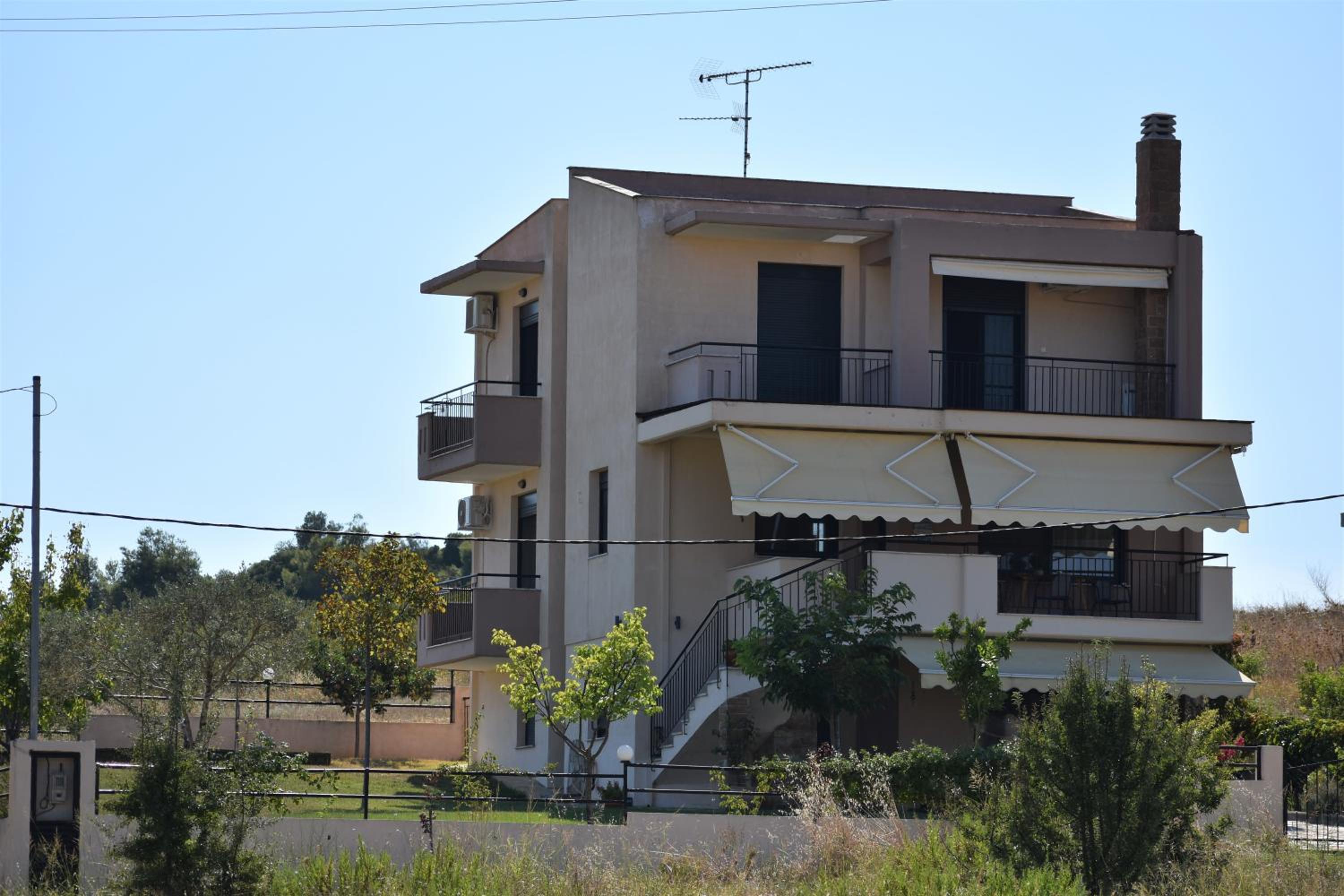 Vacation family house with garden