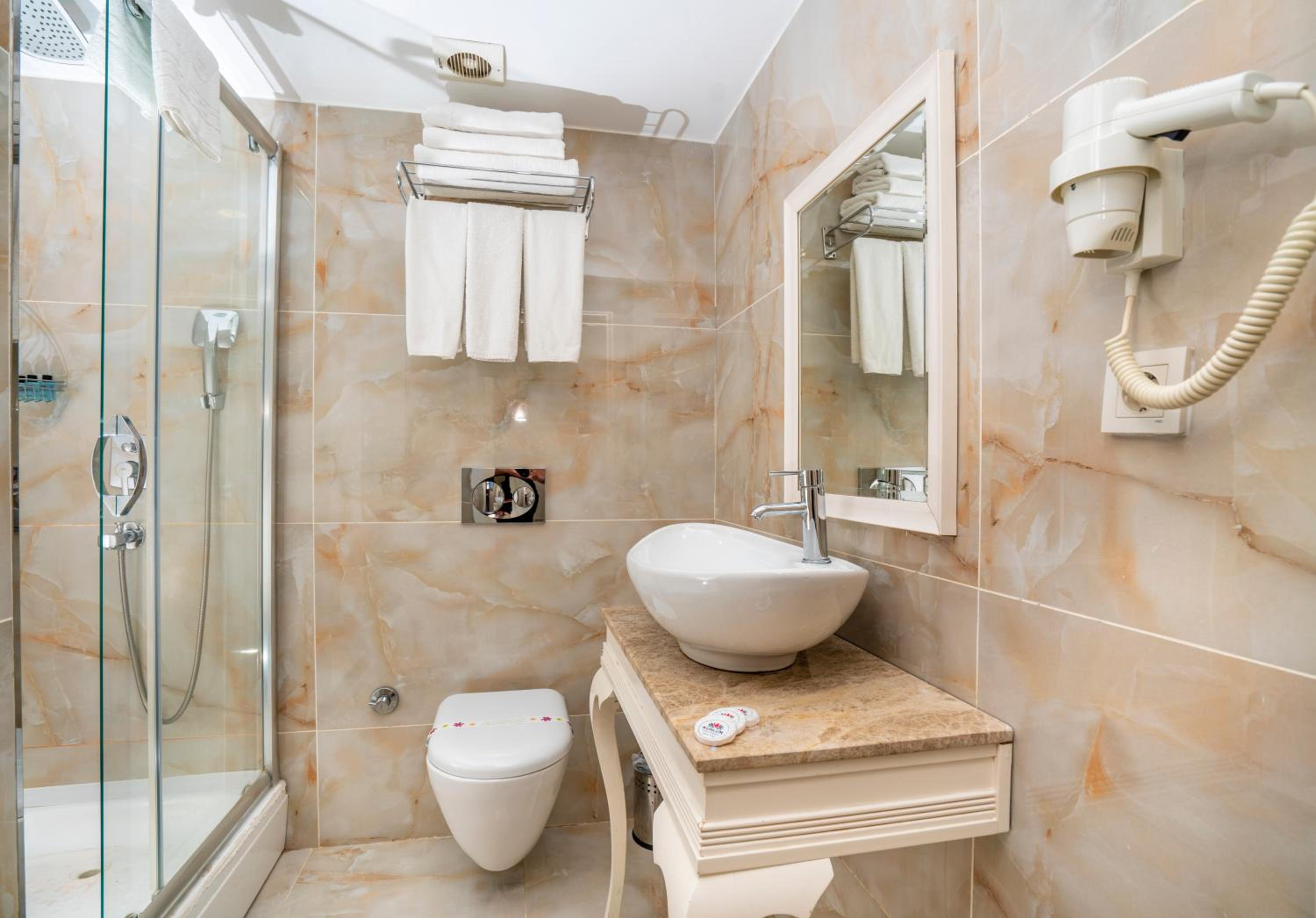 Topkapi Old City Kensington Hotel ISTANBUL - Image 13