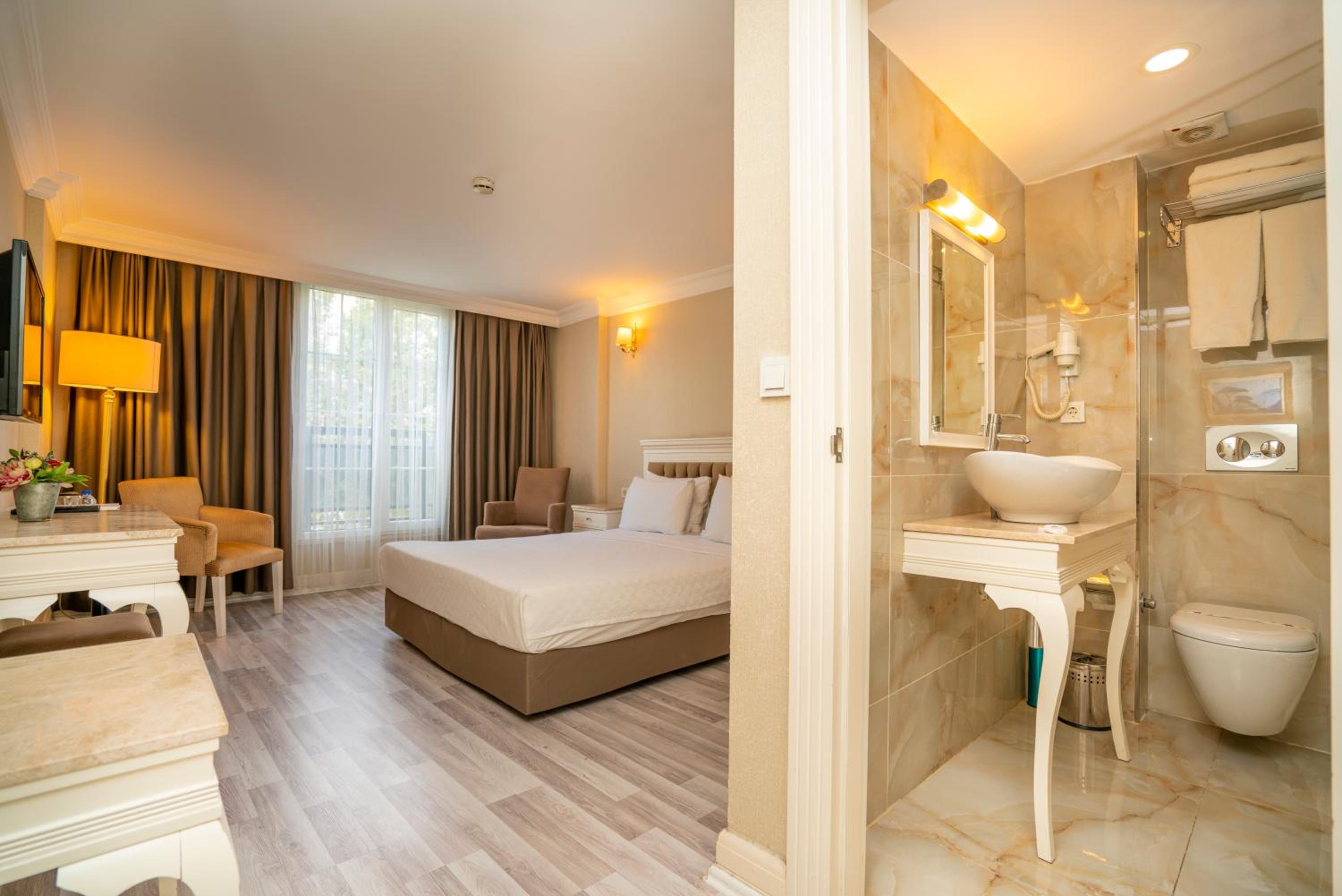 Topkapi Old City Kensington Hotel ISTANBUL - Image 22