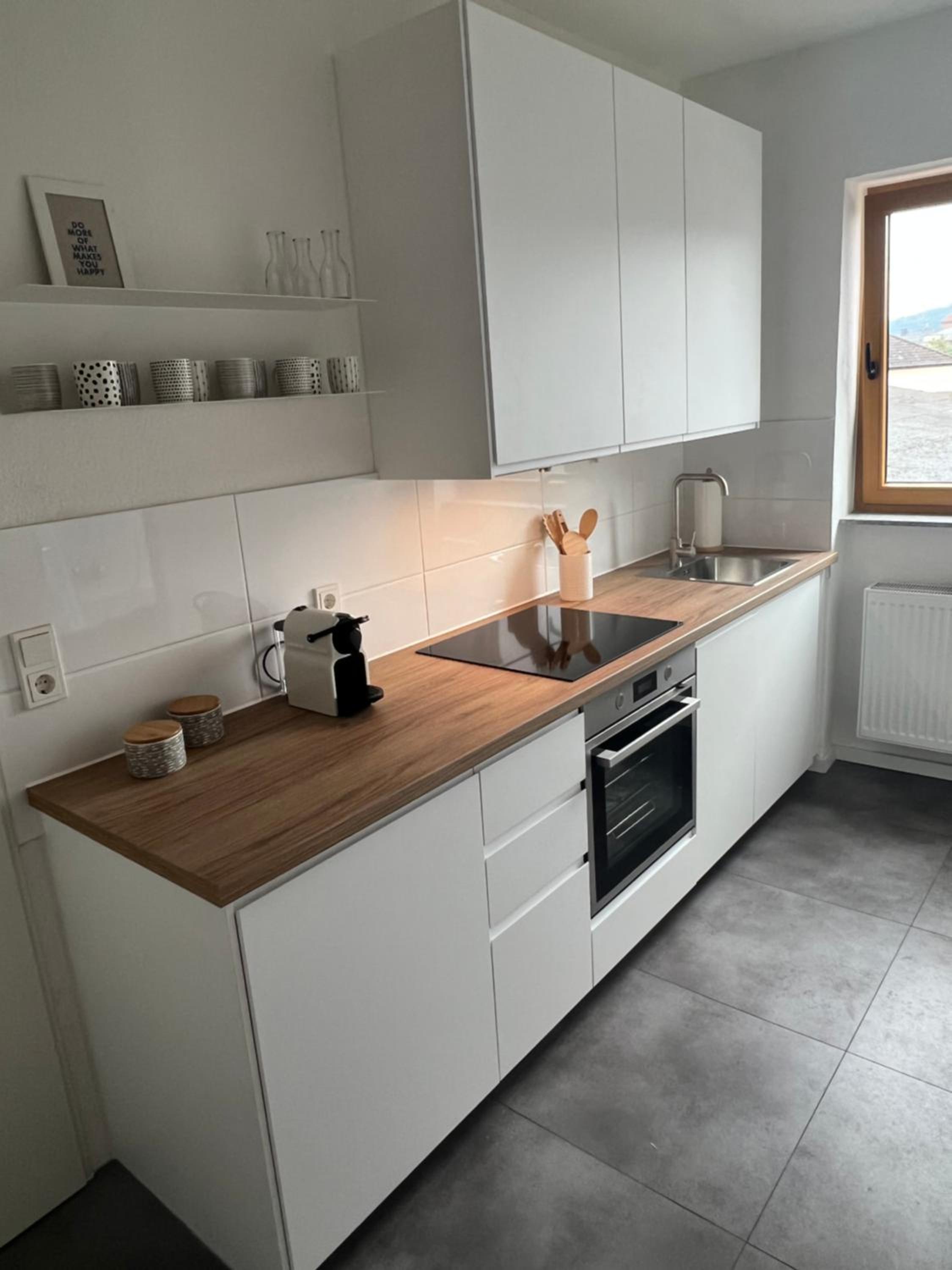 Wanderlust East73 en Trier — kitchen
