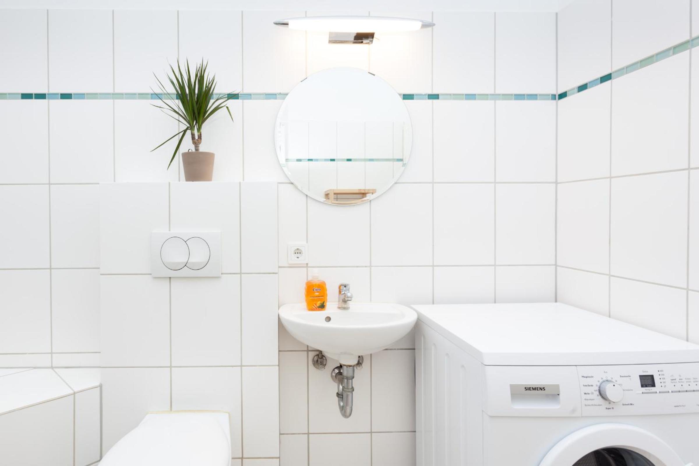 TheBödiker Group & Family Apartment, 3 BR, 1 Living room, 2 Bathrooms, ideal for bigger groups of 4 -9 Guests