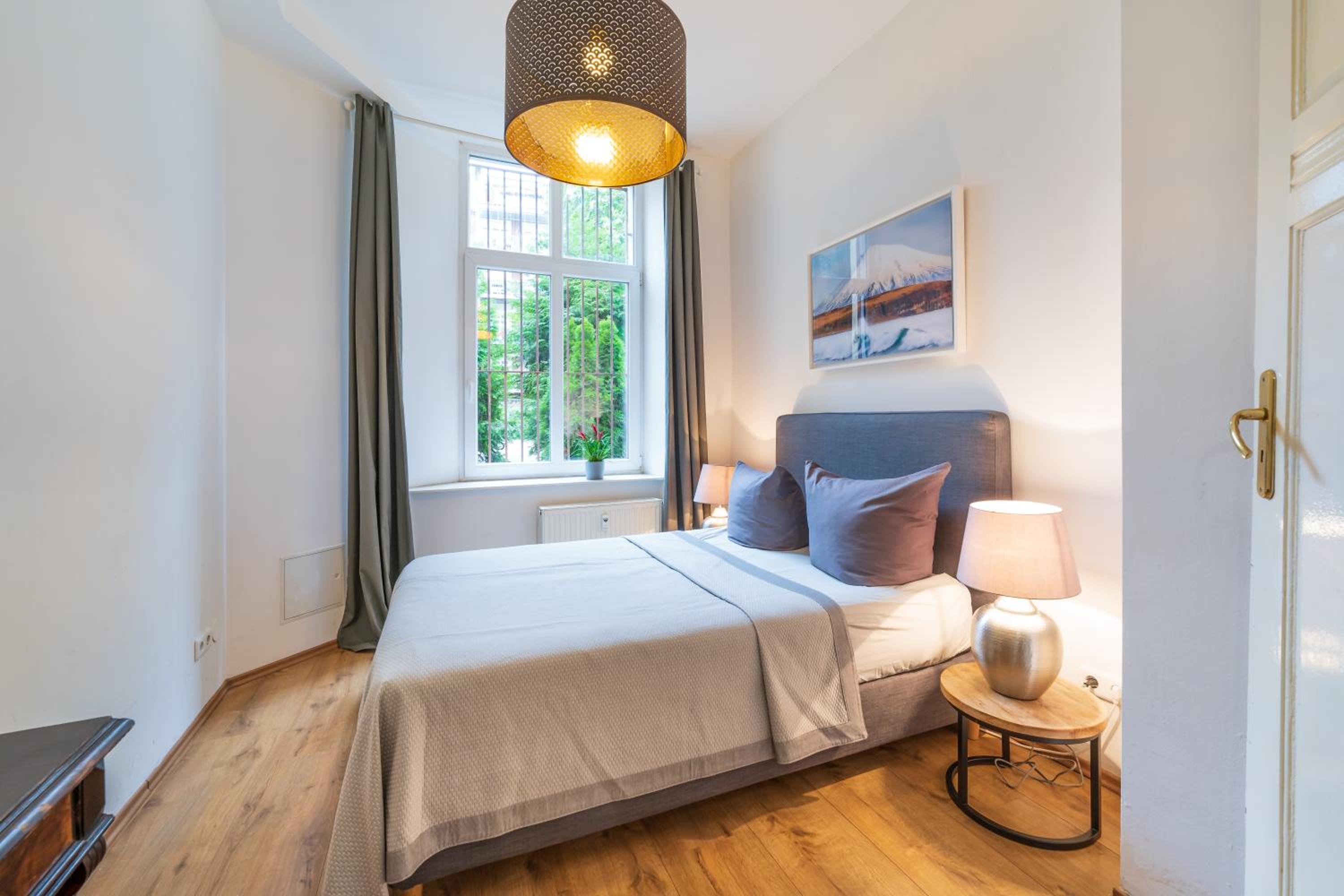 TheBödiker Group & Family Apartment, 3 BR, 1 Living room, 2 Bathrooms, ideal for bigger groups of 4 -9 Guests