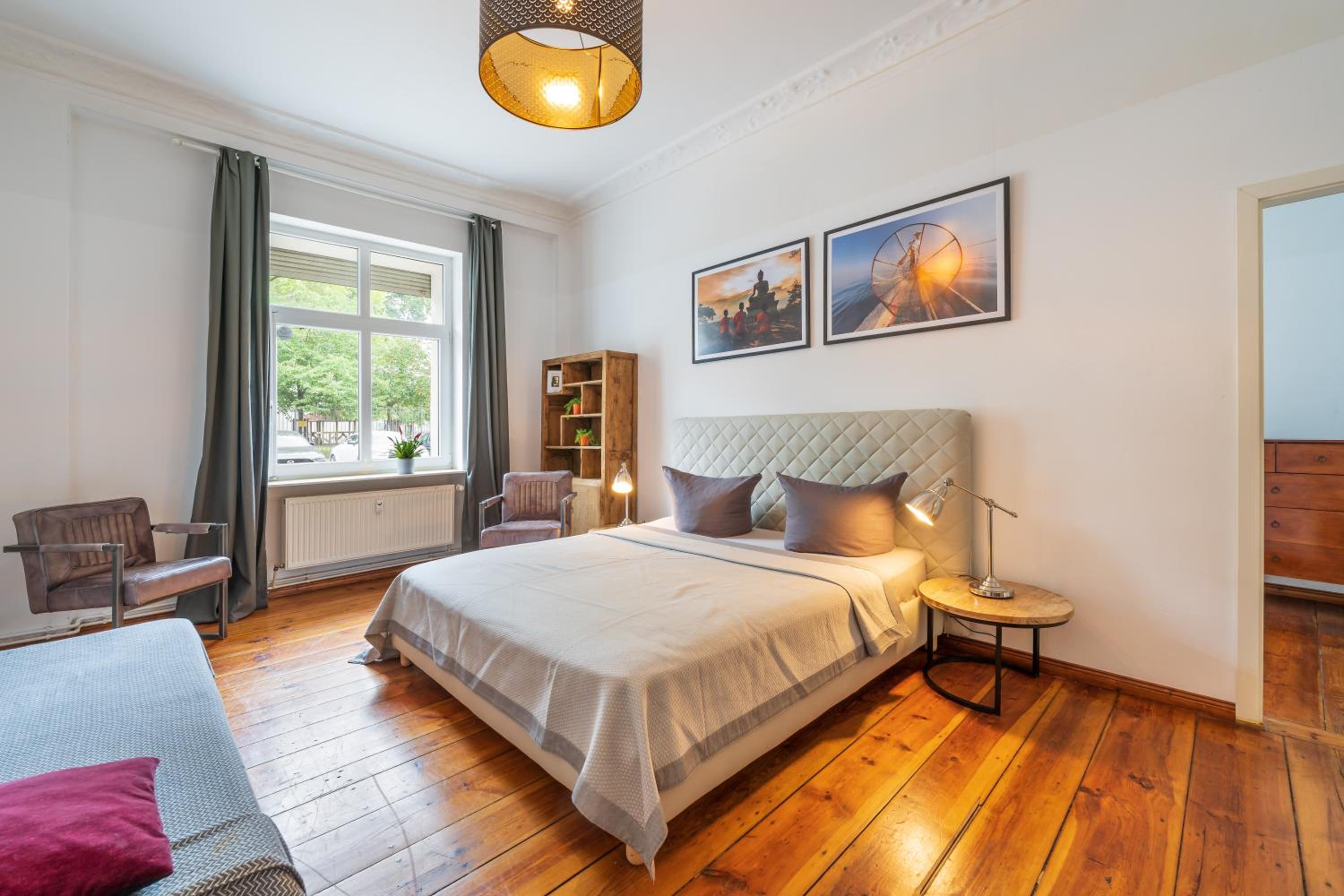 TheBödiker Group & Family Apartment, 3 BR, 1 Living room, 2 Bathrooms, ideal for bigger groups of 4 -9 Guests