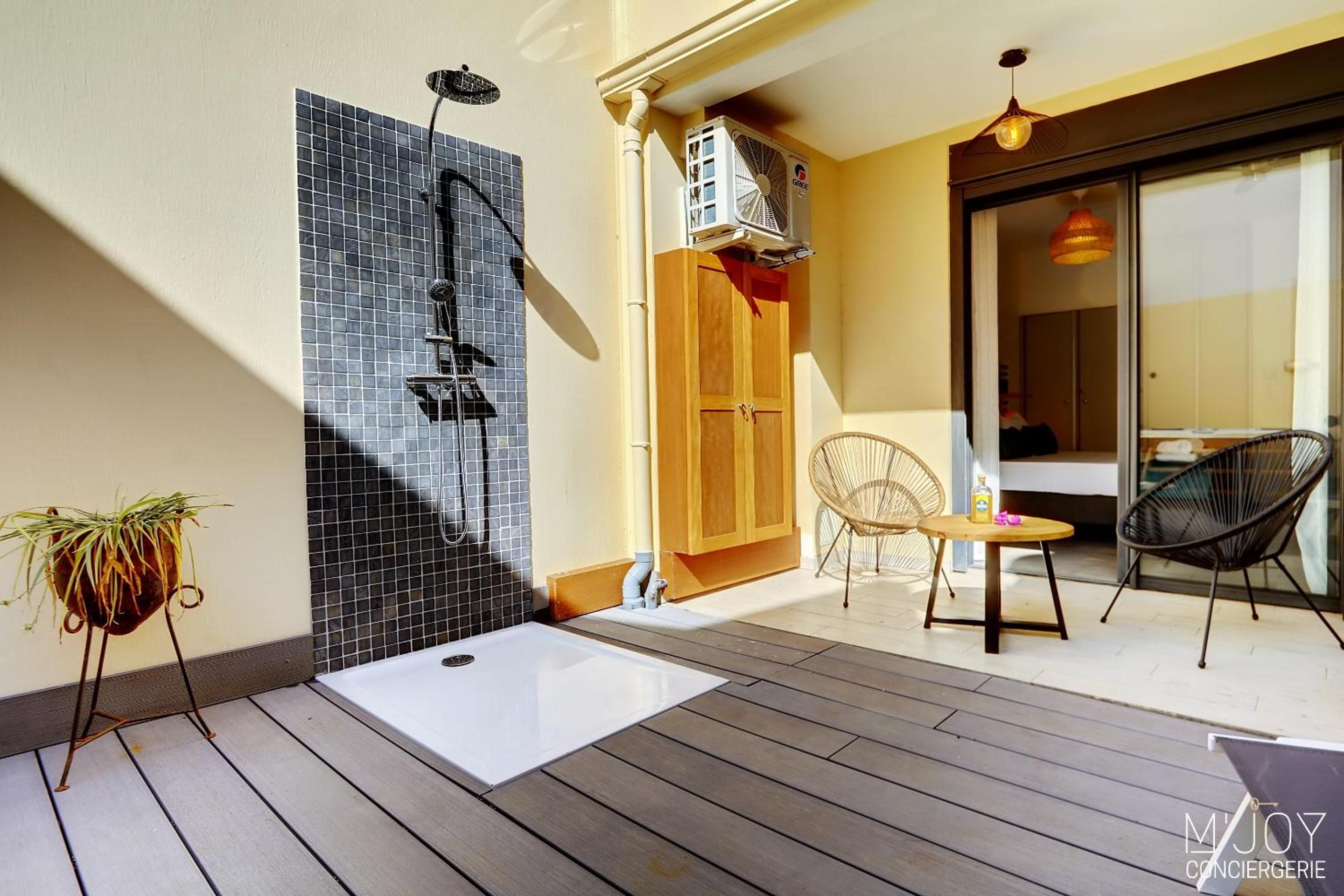 balance & terrace