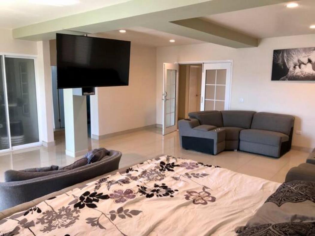 Ensenada Vacations - Charming House With Beautiful City View - Property Image 8