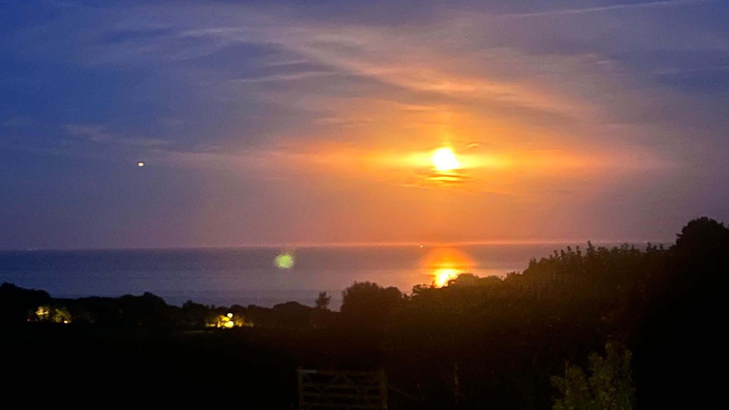 Halekulani Devon Homestay