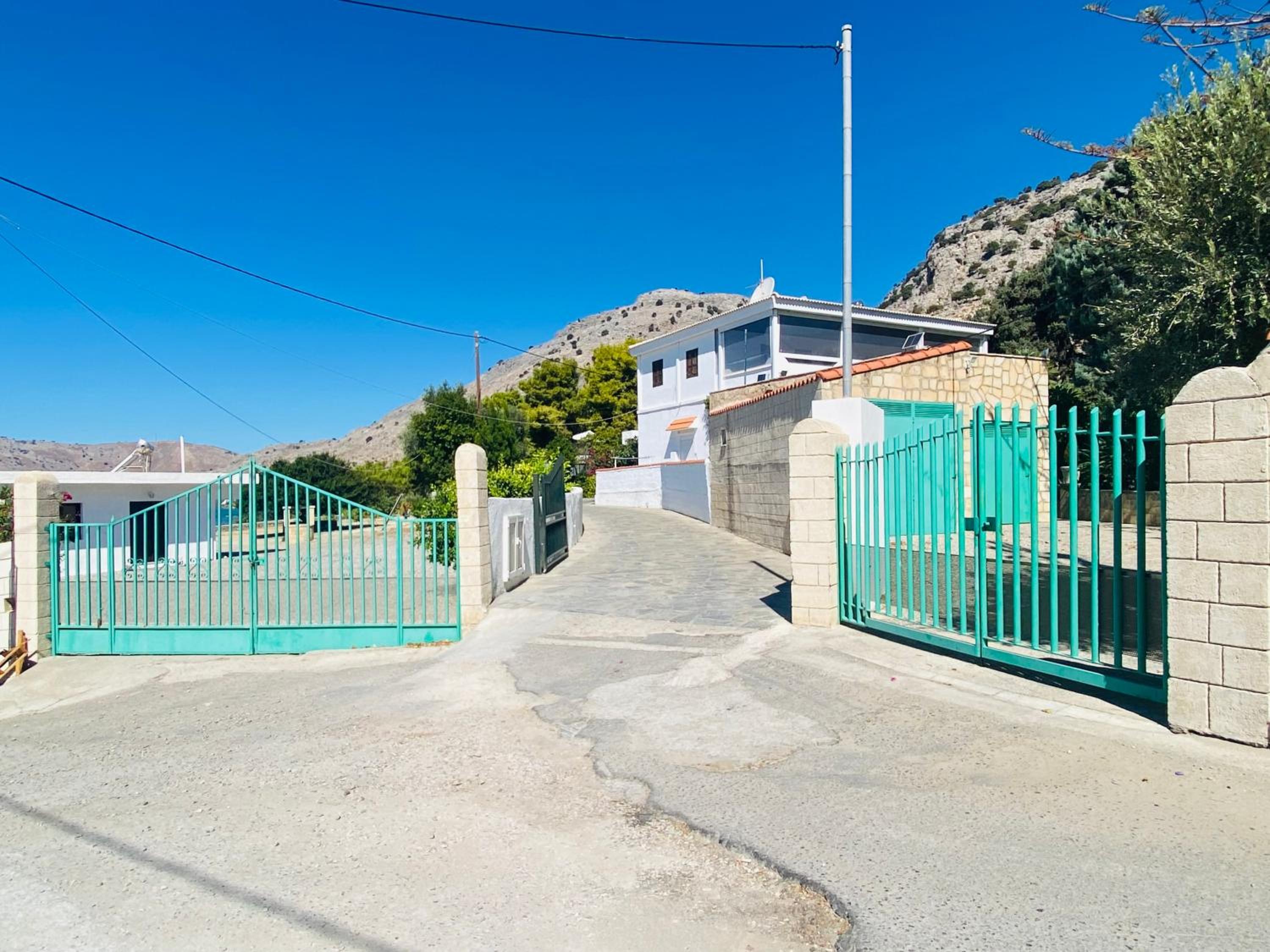 Hotel Christine Villa Pefkos - Image 1