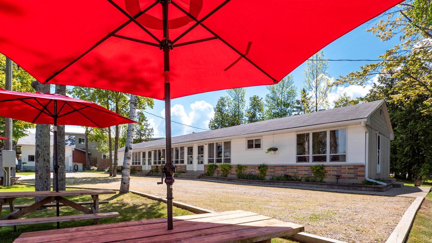 Bel Air Cottages and Motel