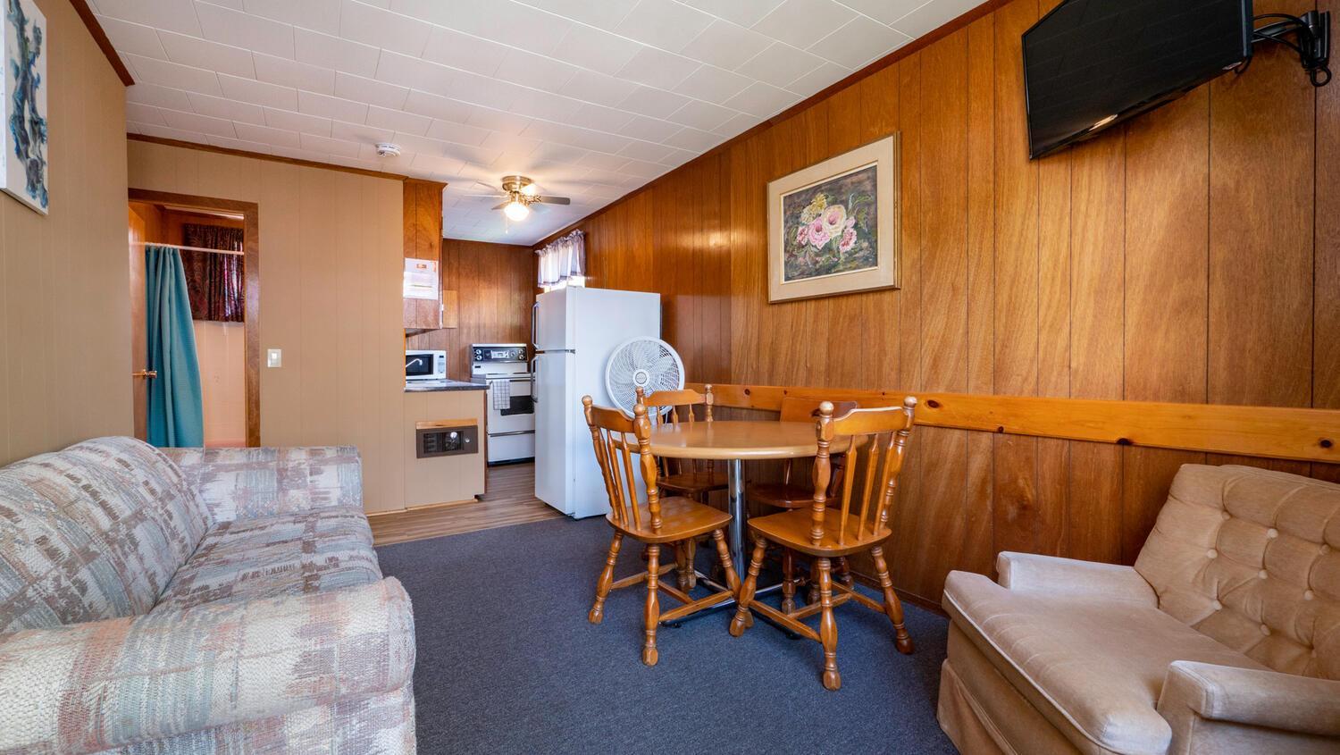 Bel Air Cottages and Motel