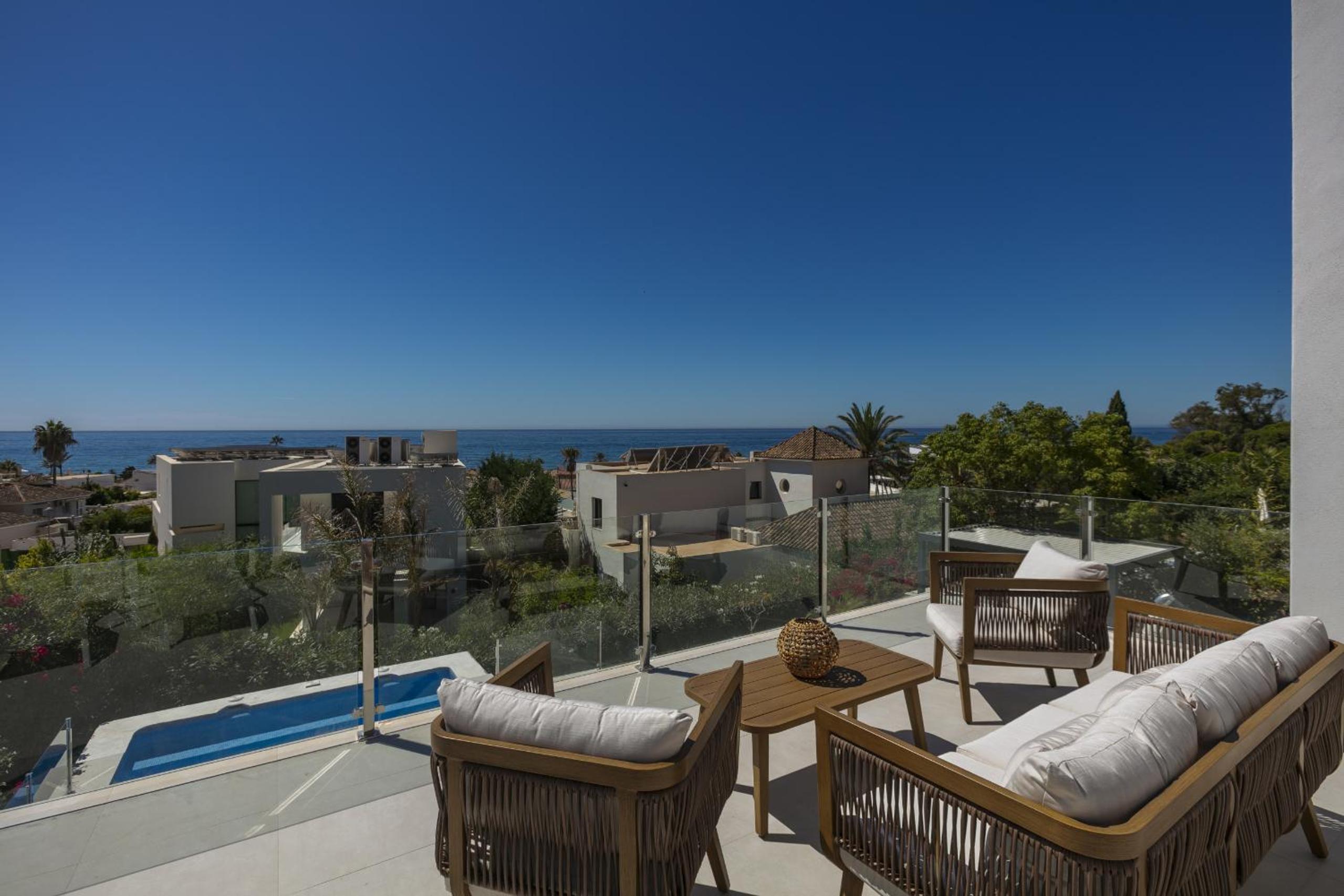 Villa La Perla by Finest Rentals