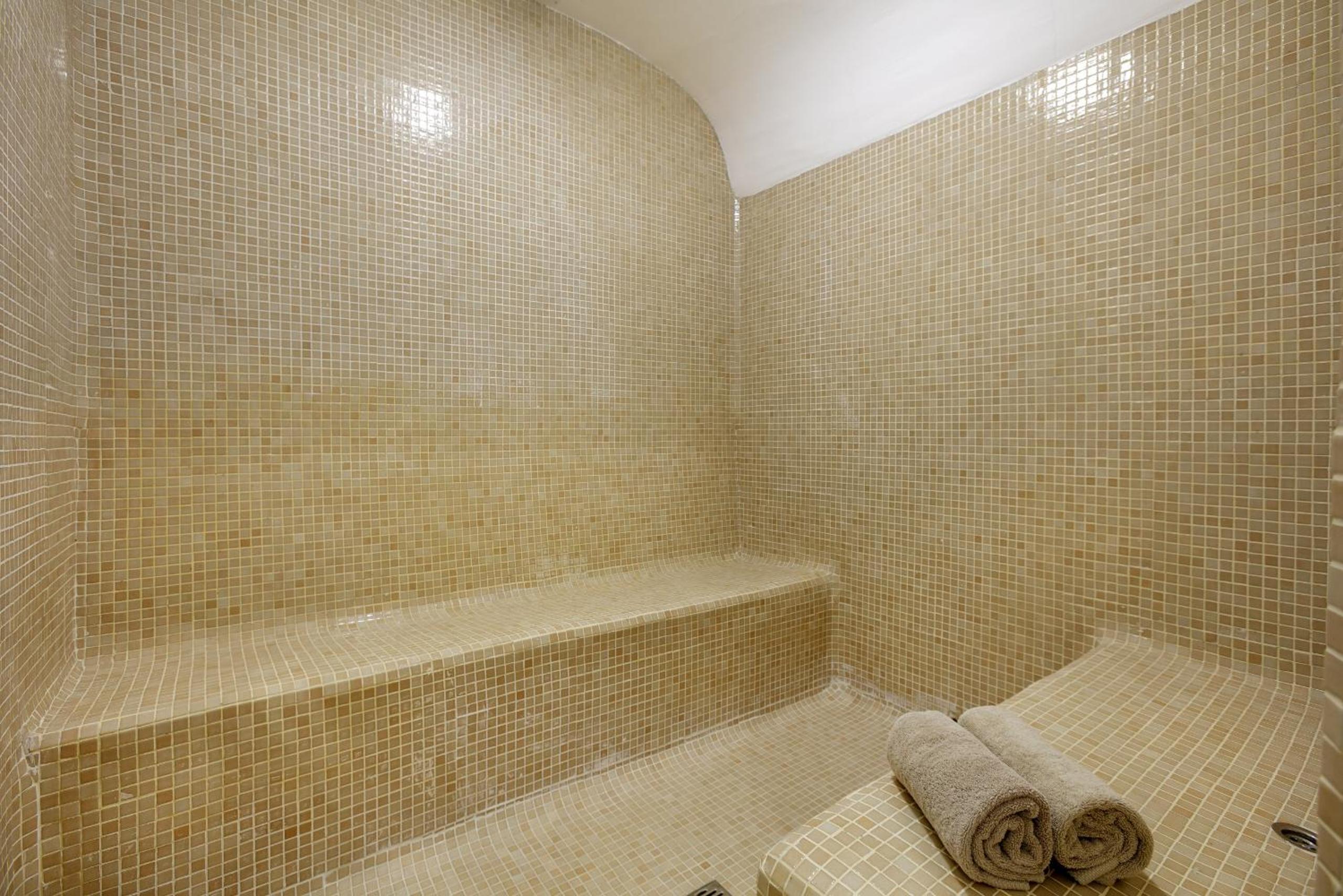 Villa La Perla by Finest Rentals