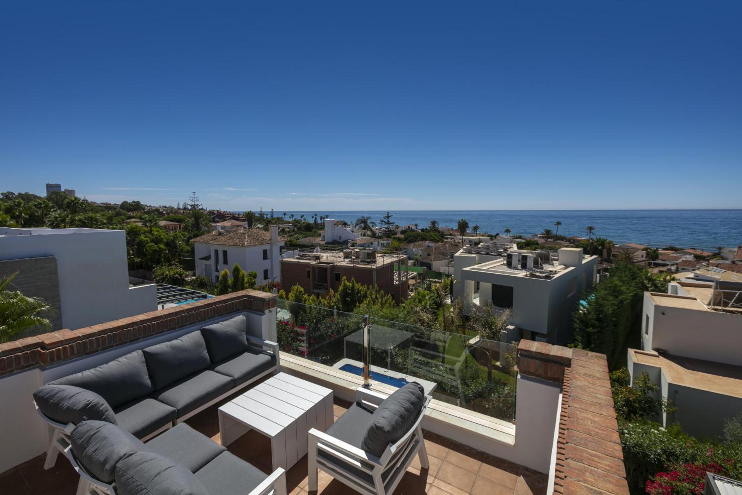 Villa La Perla by Finest Rentals