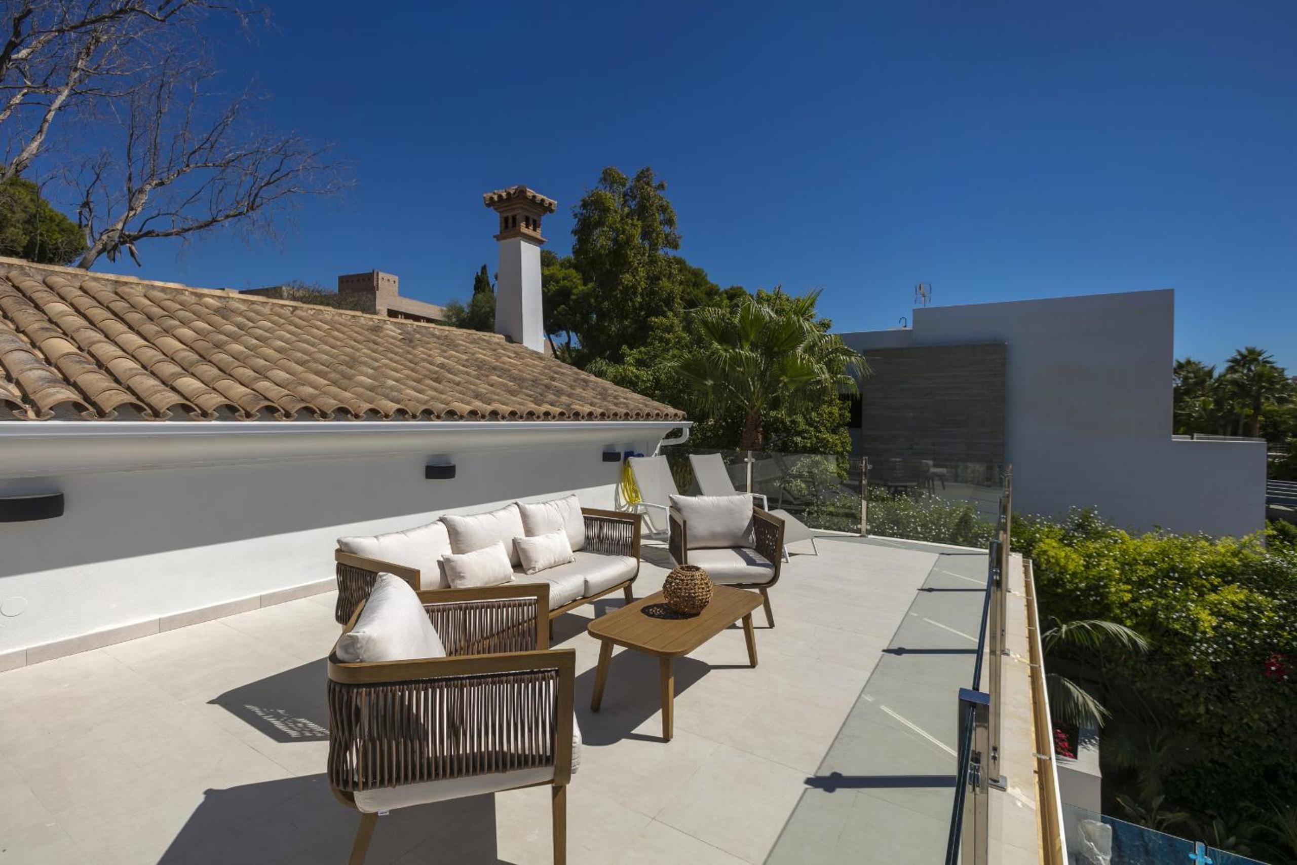 Villa La Perla by Finest Rentals