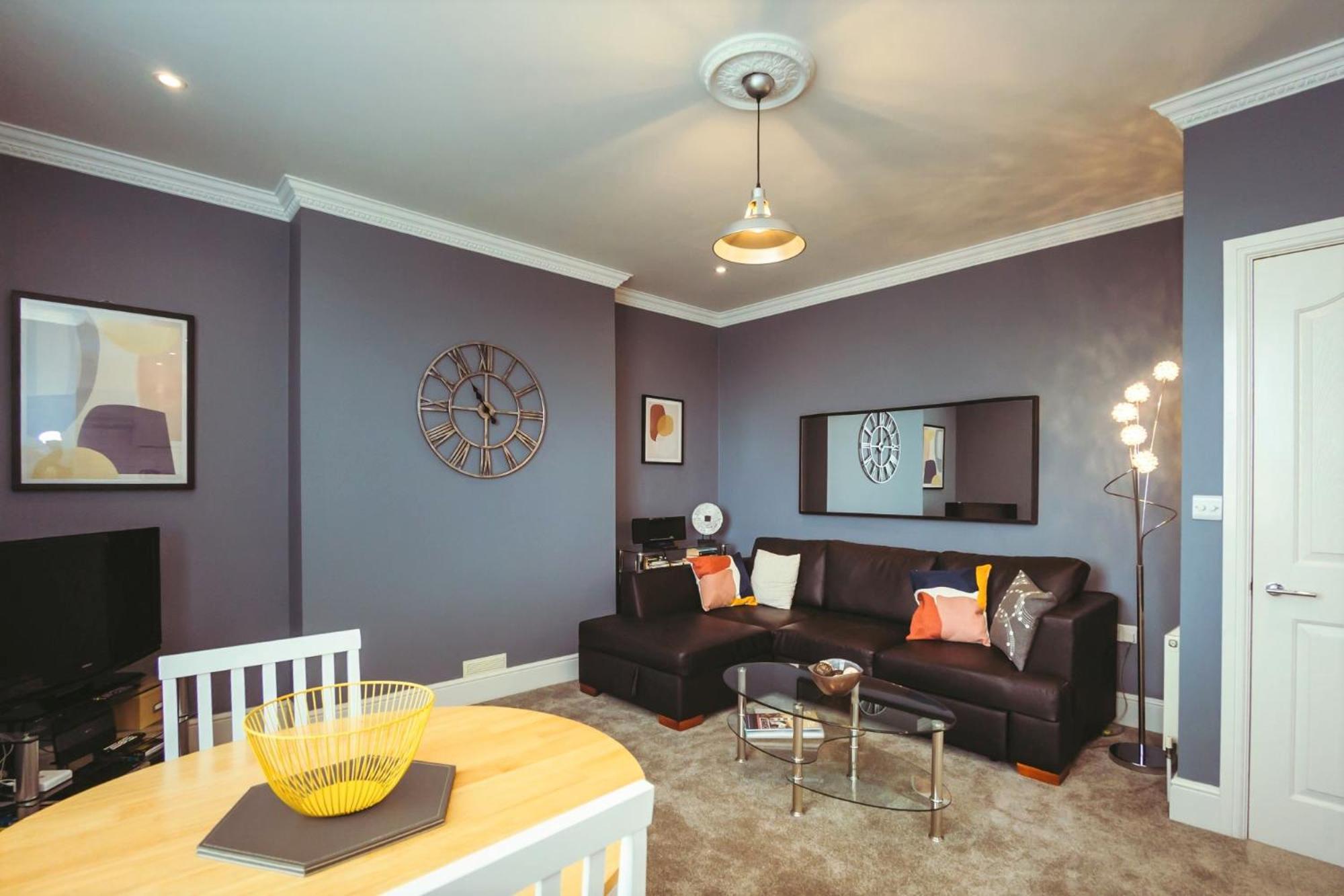 Stylish, central, adults-only 1-bed Hideaway view 4