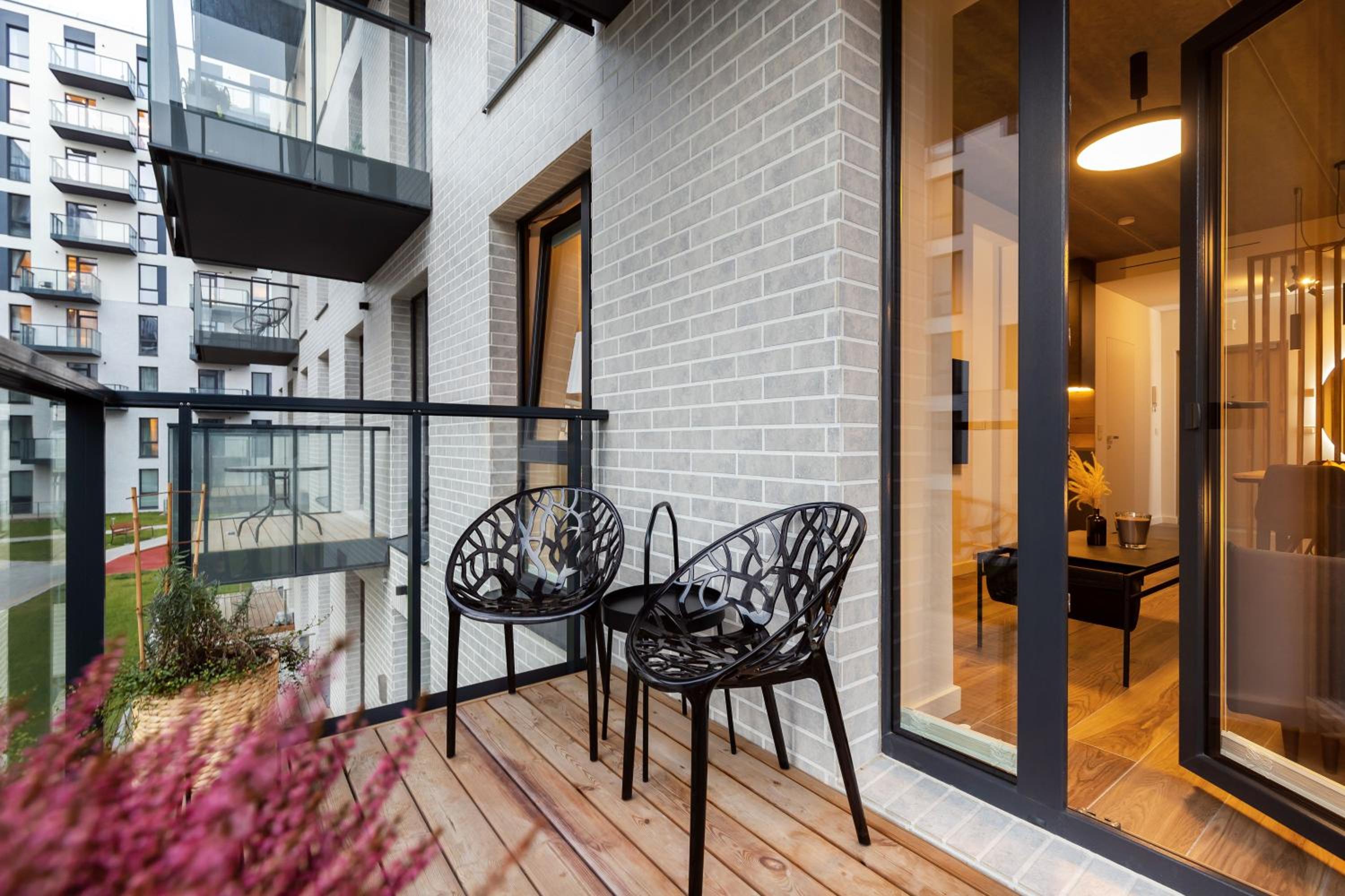 City Center Sanctuary Modern Business-Class Studio with Free Parking in the Heart of Vilnius