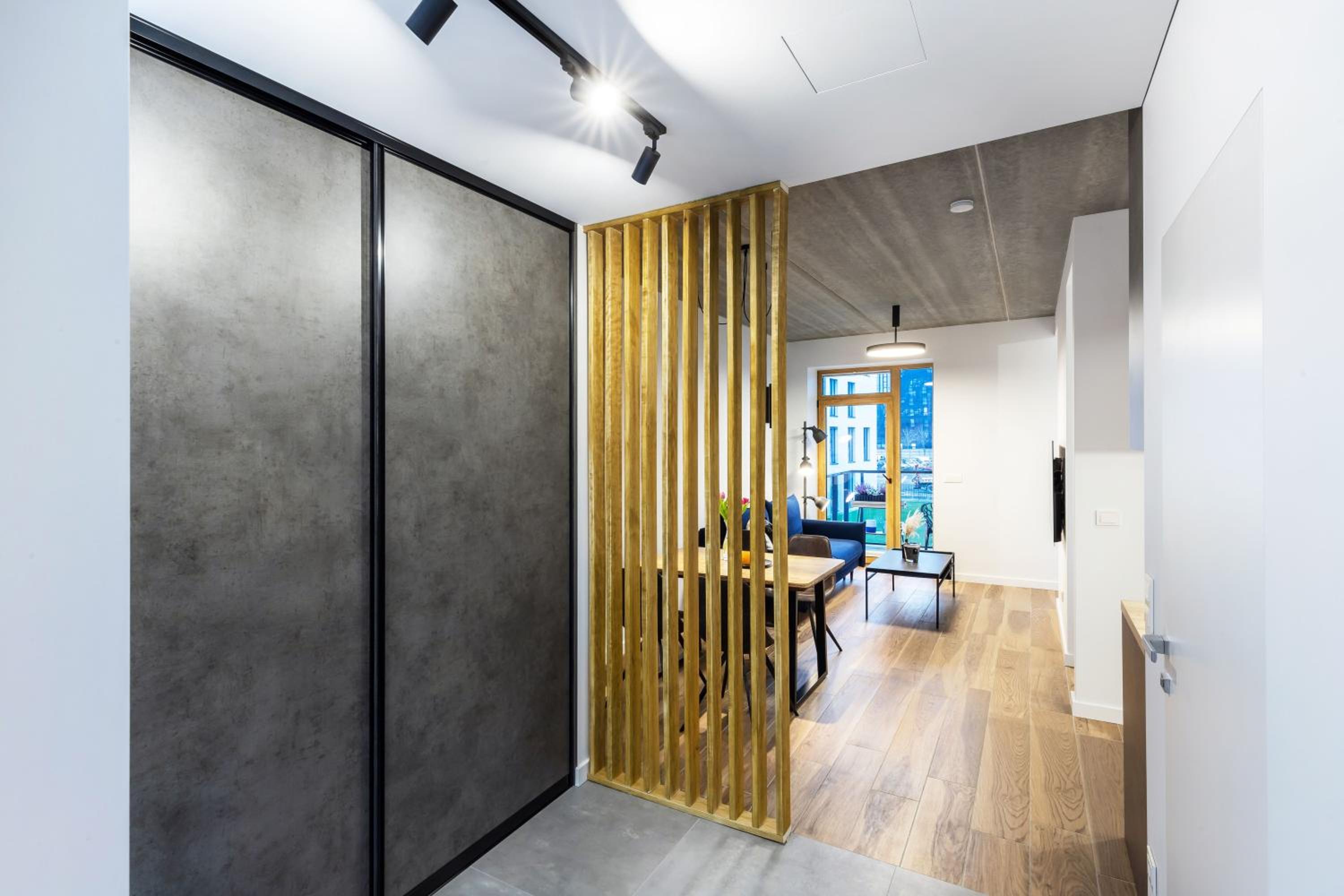 City Center Sanctuary Modern Business-Class Studio with Free Parking in the Heart of Vilnius