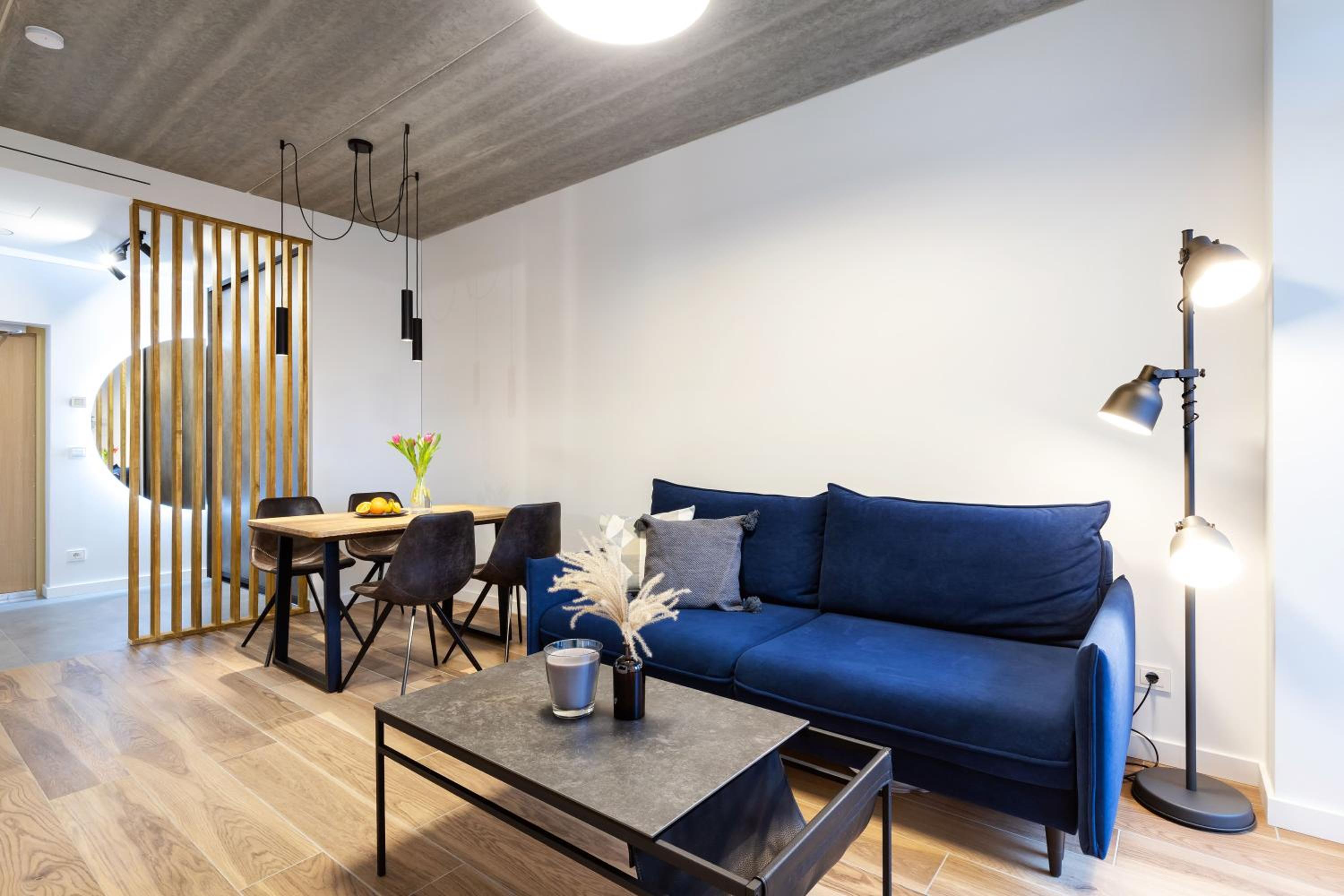 City Center Sanctuary Modern Business-Class Studio with Free Parking in the Heart of Vilnius