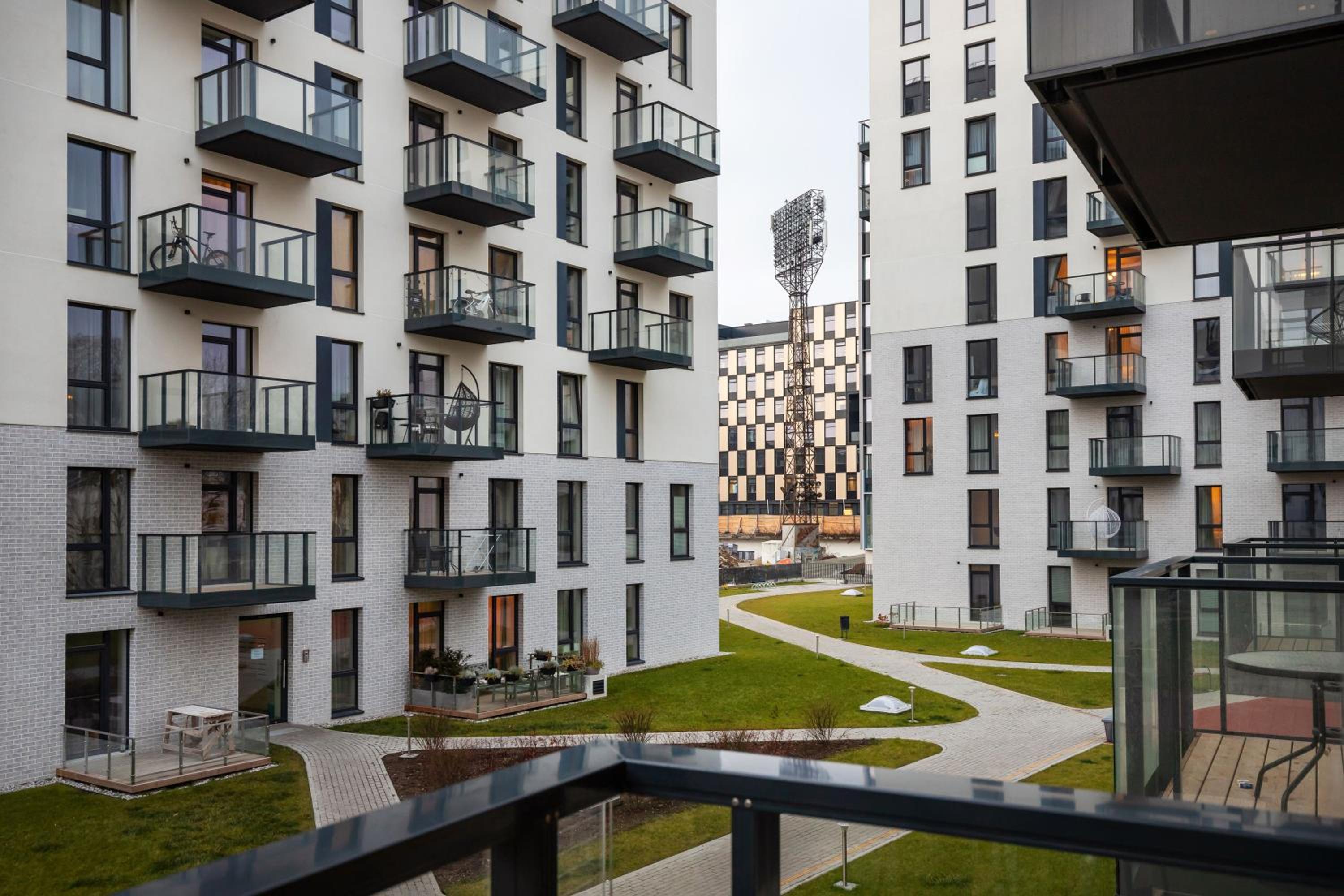 City Center Sanctuary Modern Business-Class Studio with Free Parking in the Heart of Vilnius