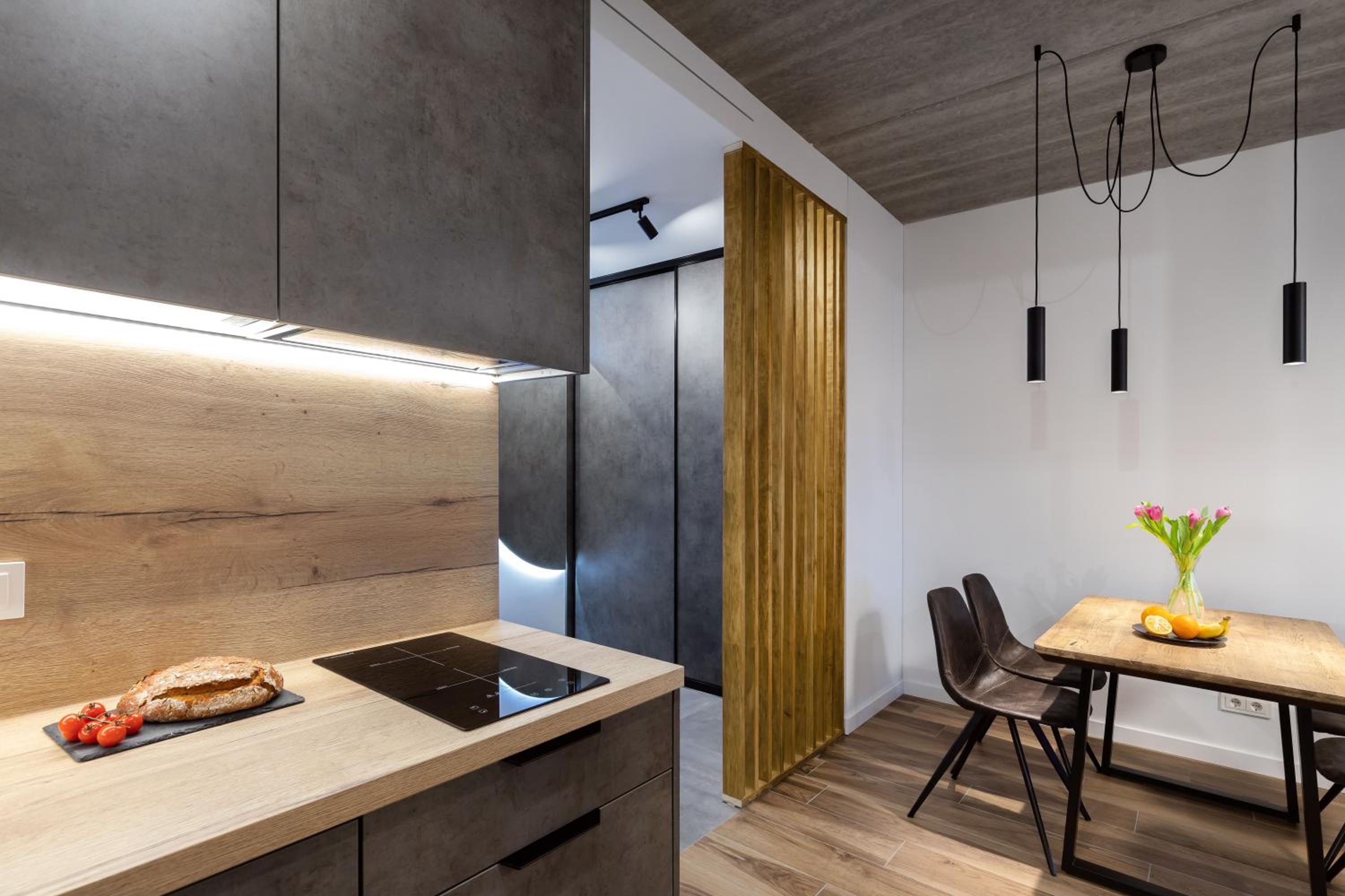 City Center Sanctuary Modern Business-Class Studio with Free Parking in the Heart of Vilnius