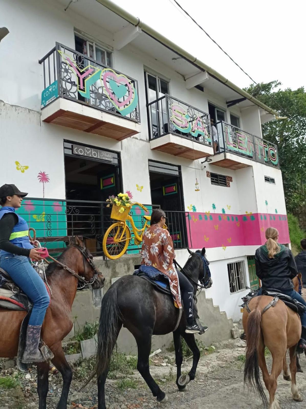 hostal combi