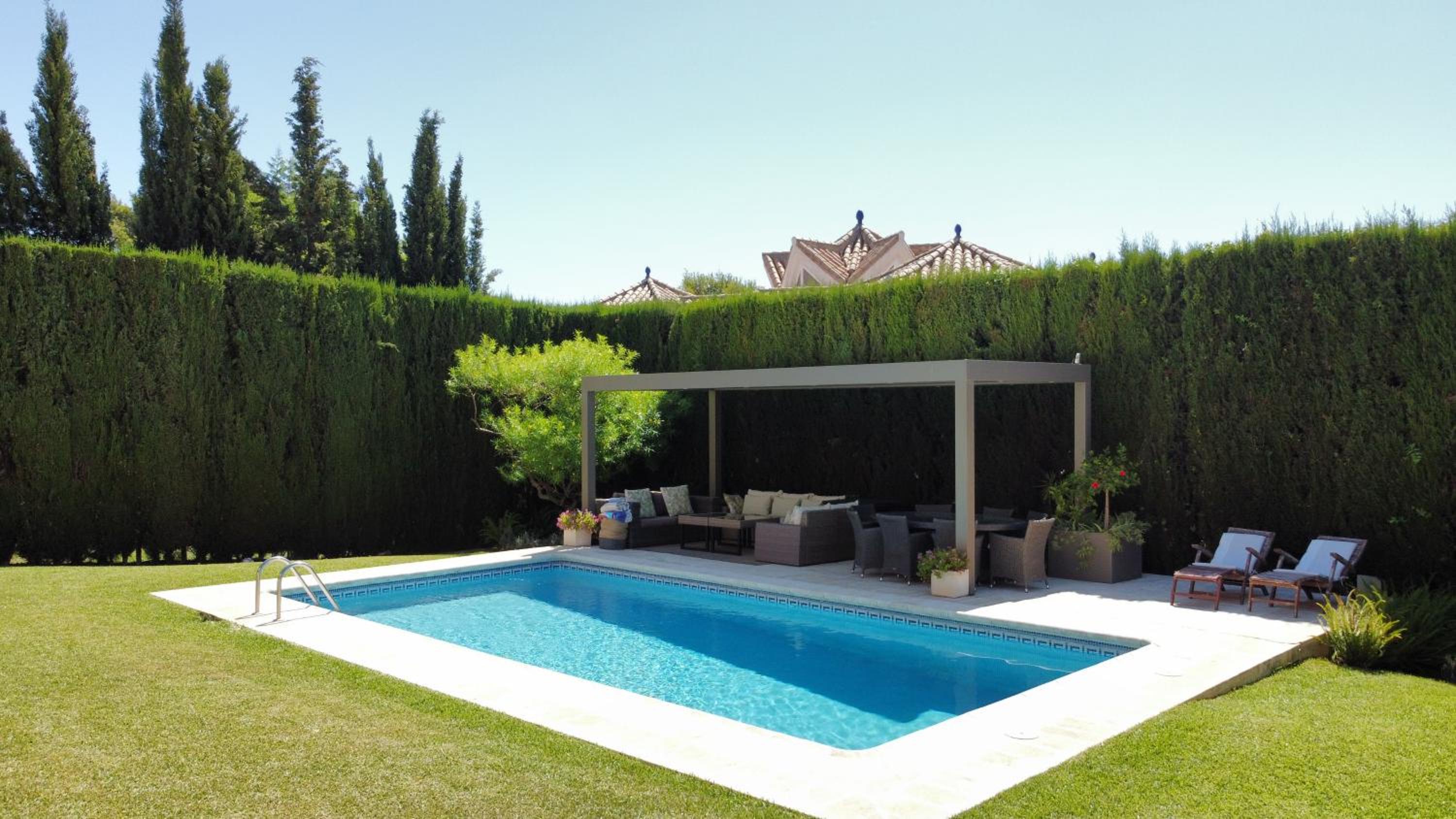 Villa Los Lirios Puerto Banus - EaW Homes view 2