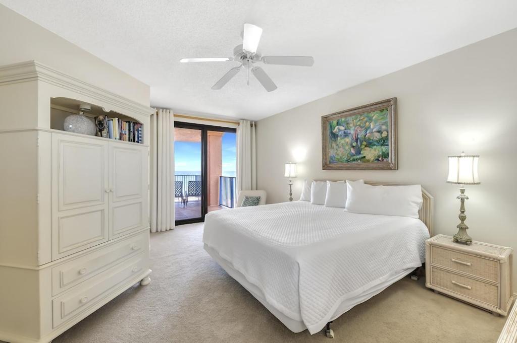 Four Seasons Unit 704E