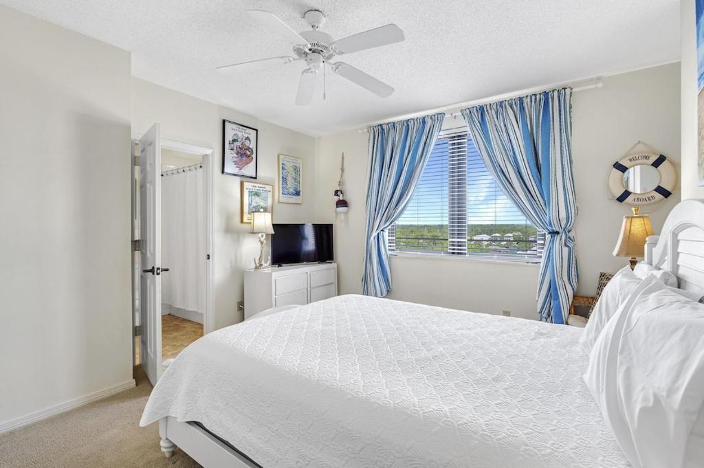 Four Seasons Unit 704E