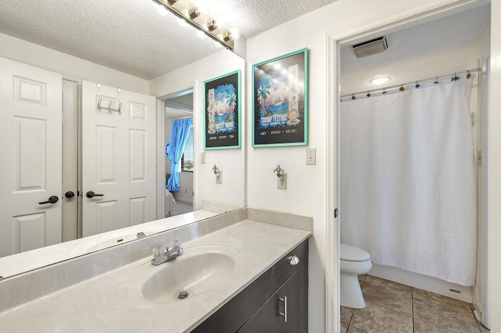Four Seasons Unit 704E