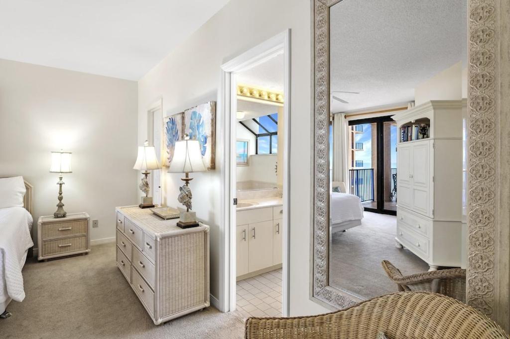Four Seasons Unit 704E