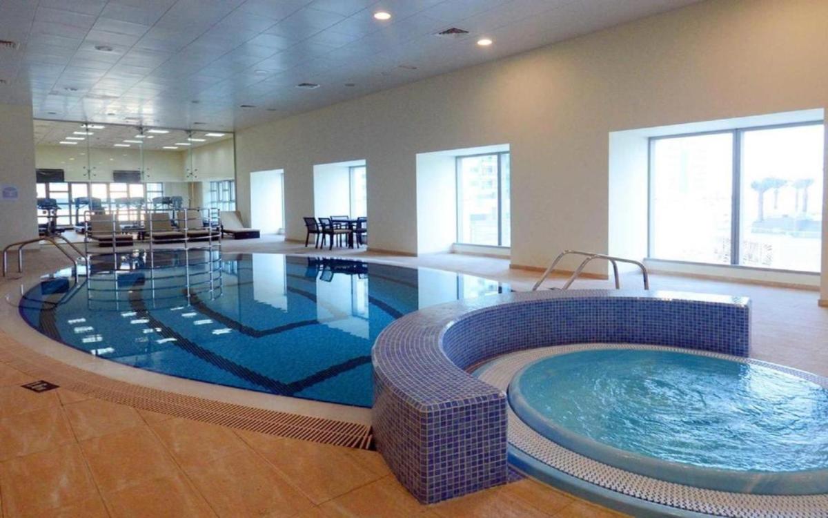 Two Continents Holiday Homes - Sea & Palm View Elegant 1 Bedroom Apartment