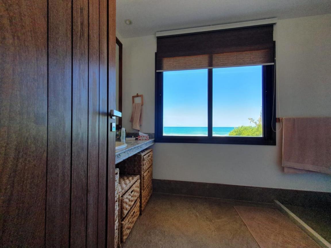 Pé na areia Beach House