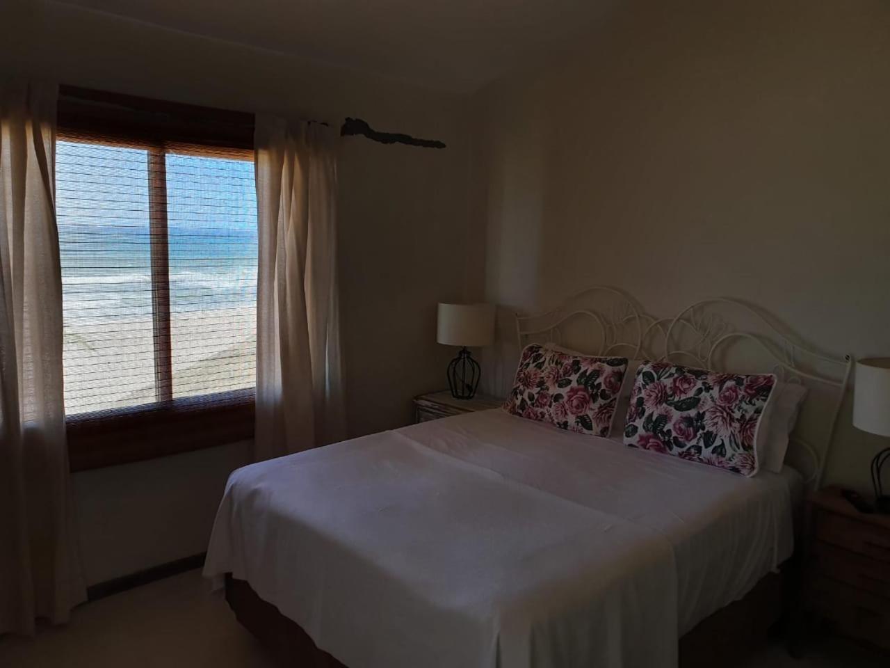 Pé na areia Beach House