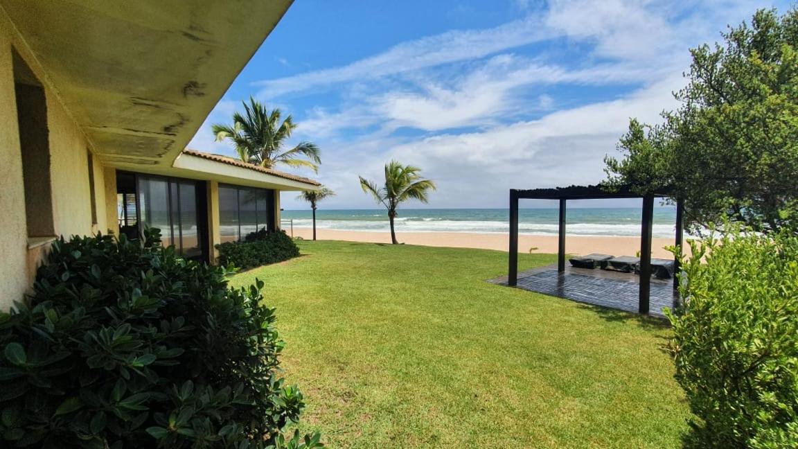 Pé na areia Beach House