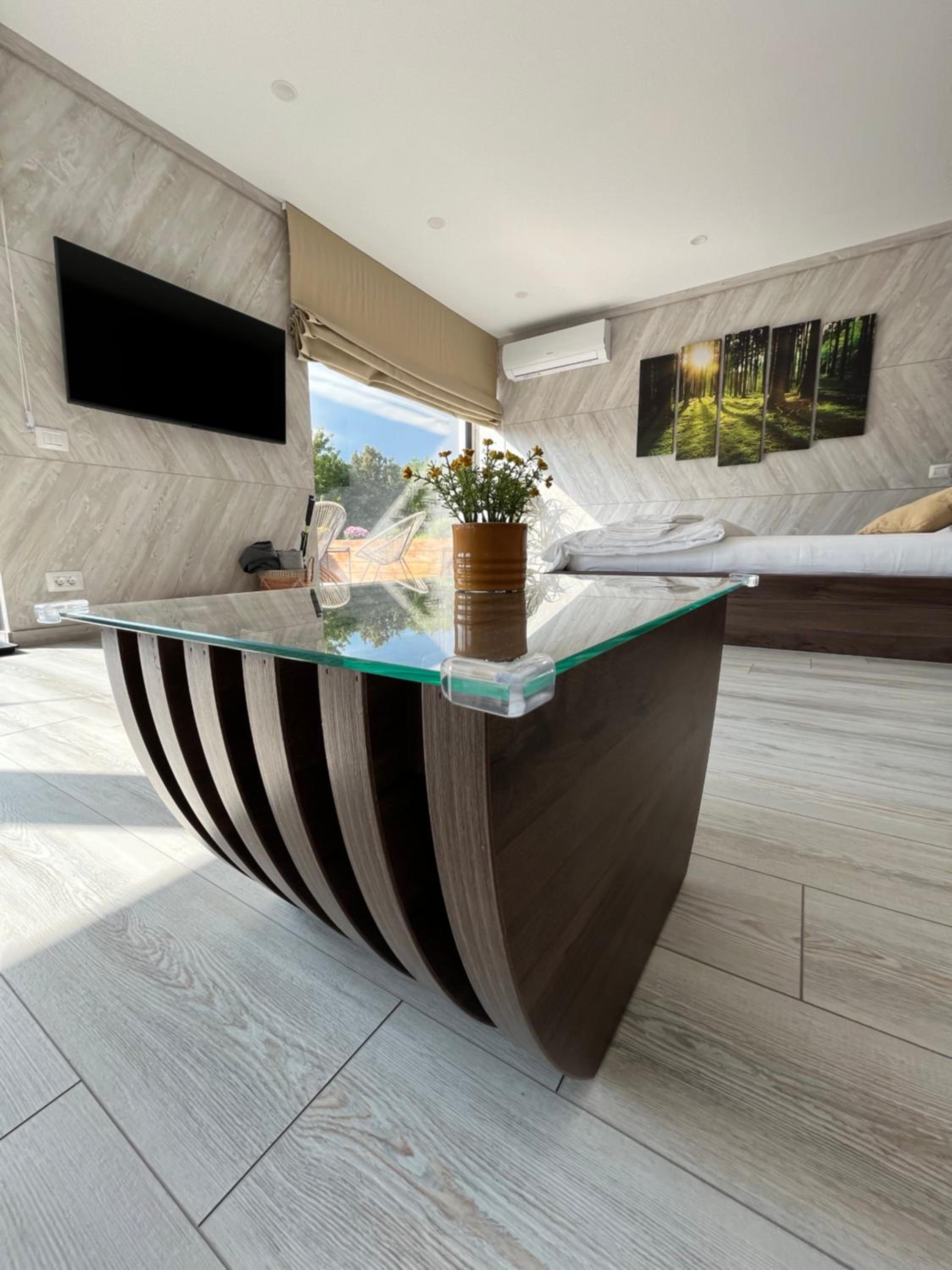 hotel room