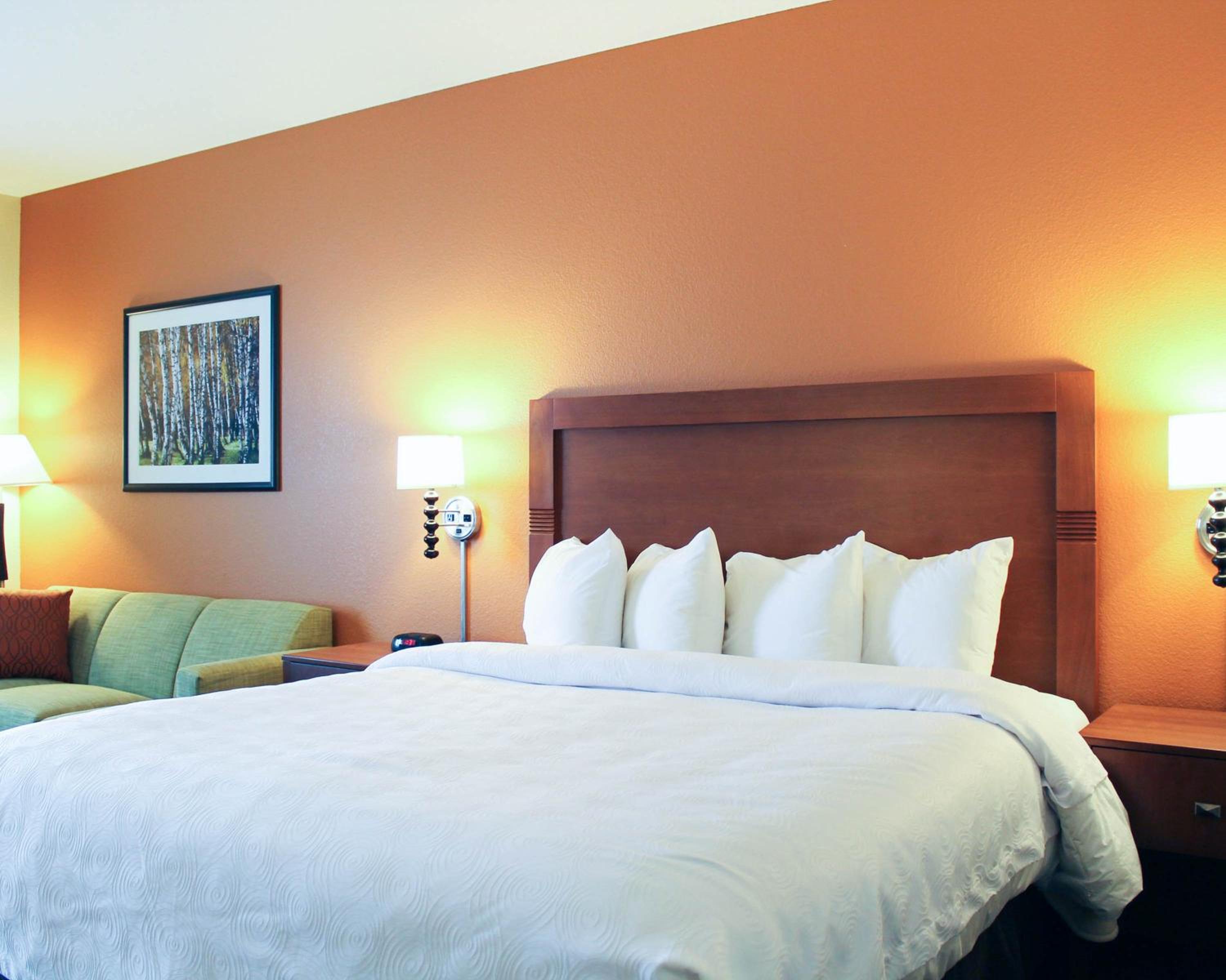 MainStay Suites Tioga