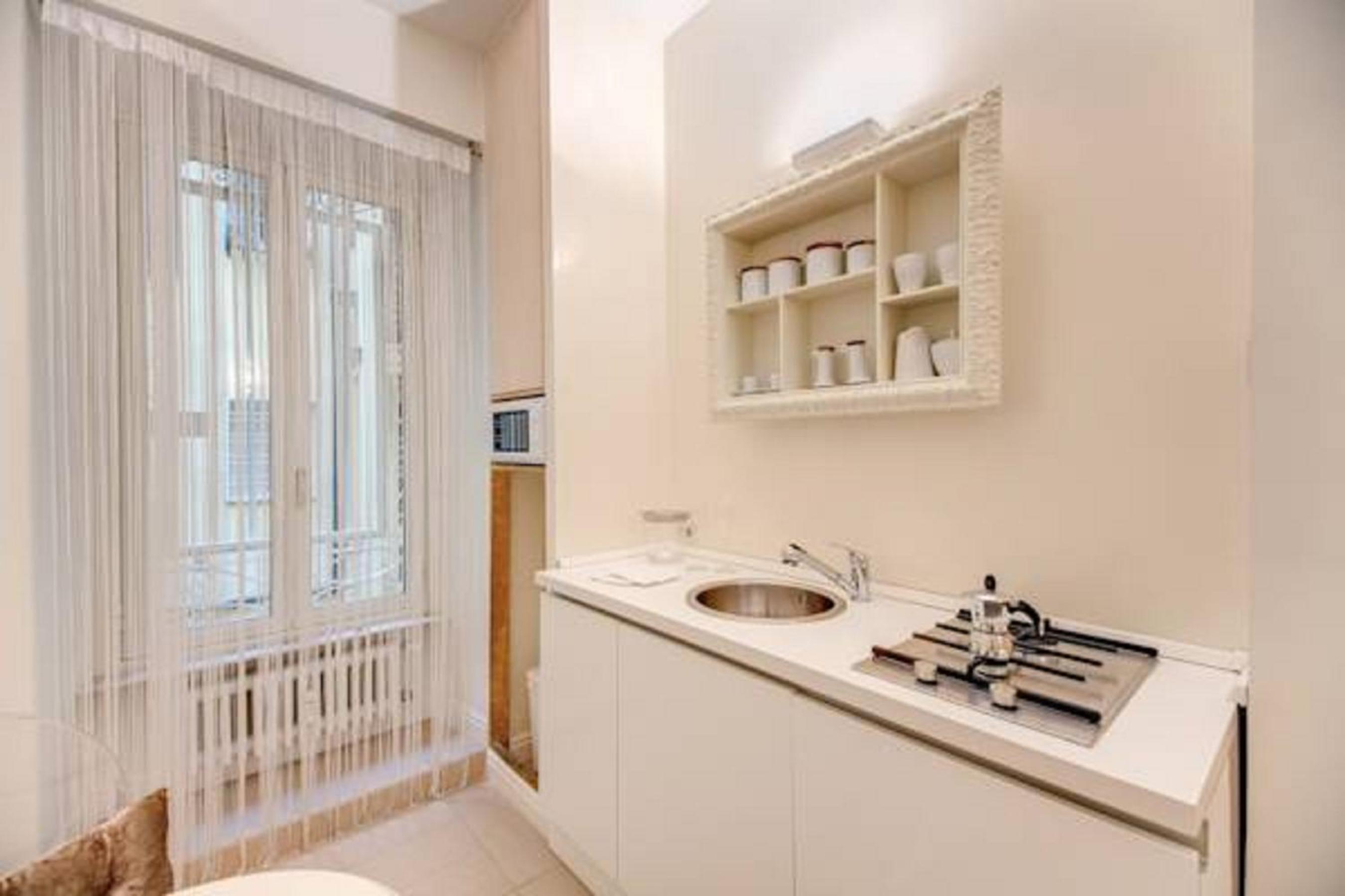 Elegant Flat Spanish steps