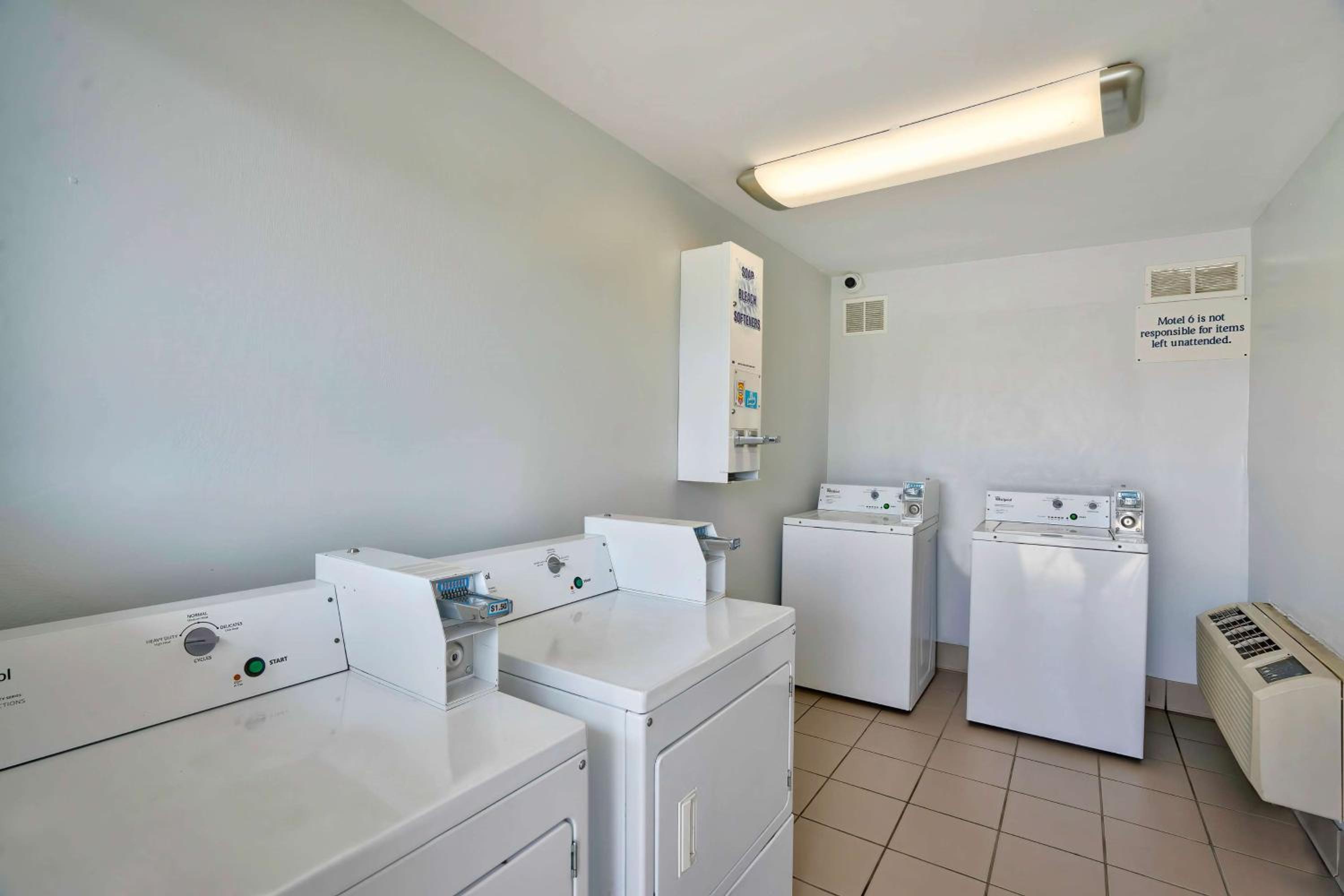 Motel 6-Lumberton, NC