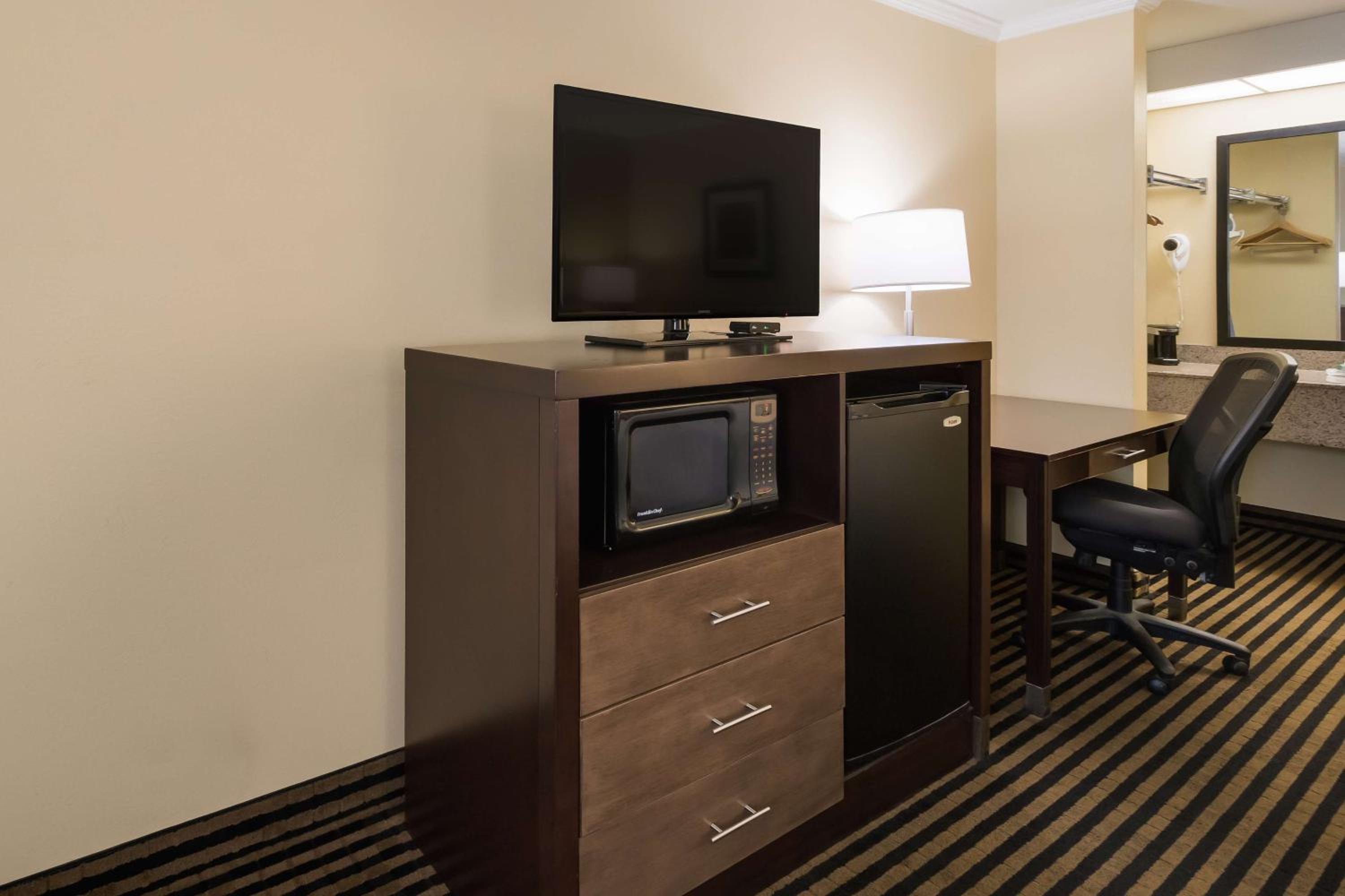 Best Western - McKenzie