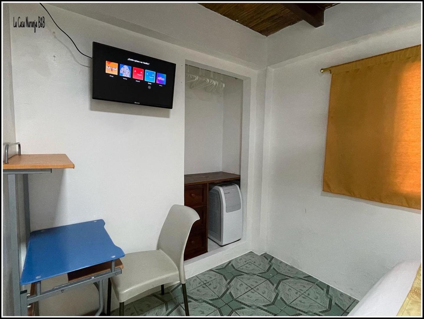 La Casa Naranja Hostal en Olón