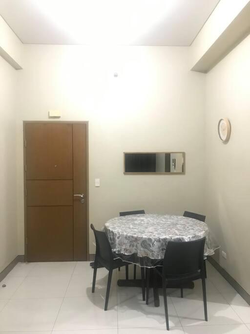 Lovely 2 Bed Room condo infront of NAIA Terminal 3 view 3