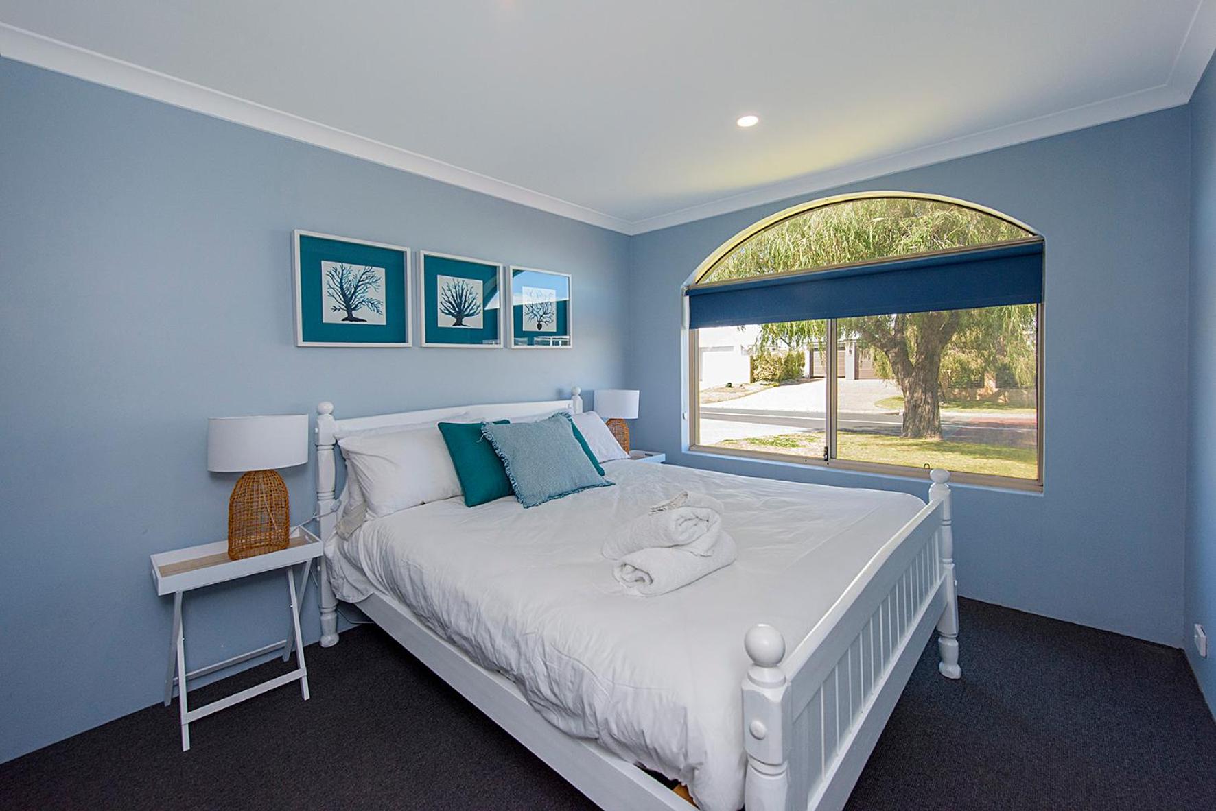 Aqua Tides- Family Home with Pool