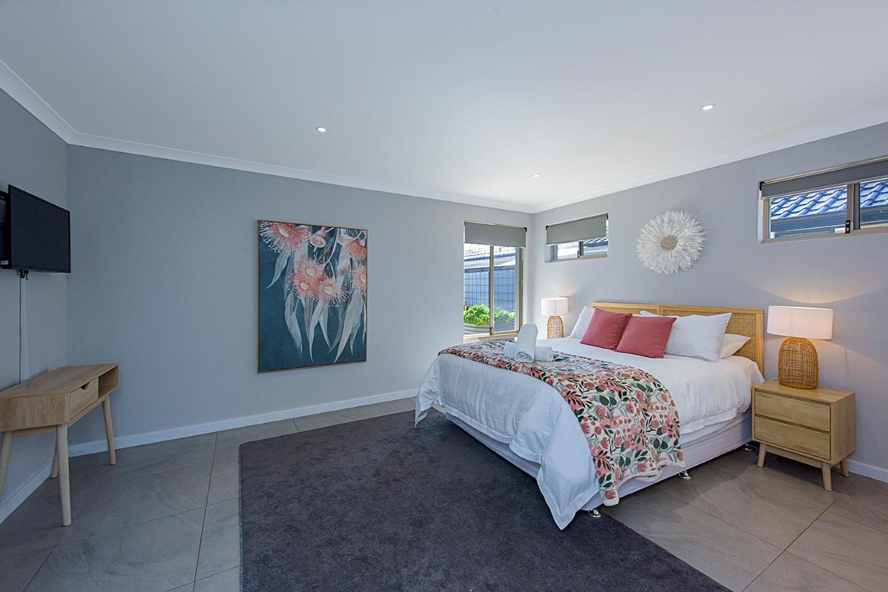 Aqua Tides- Family Home with Pool