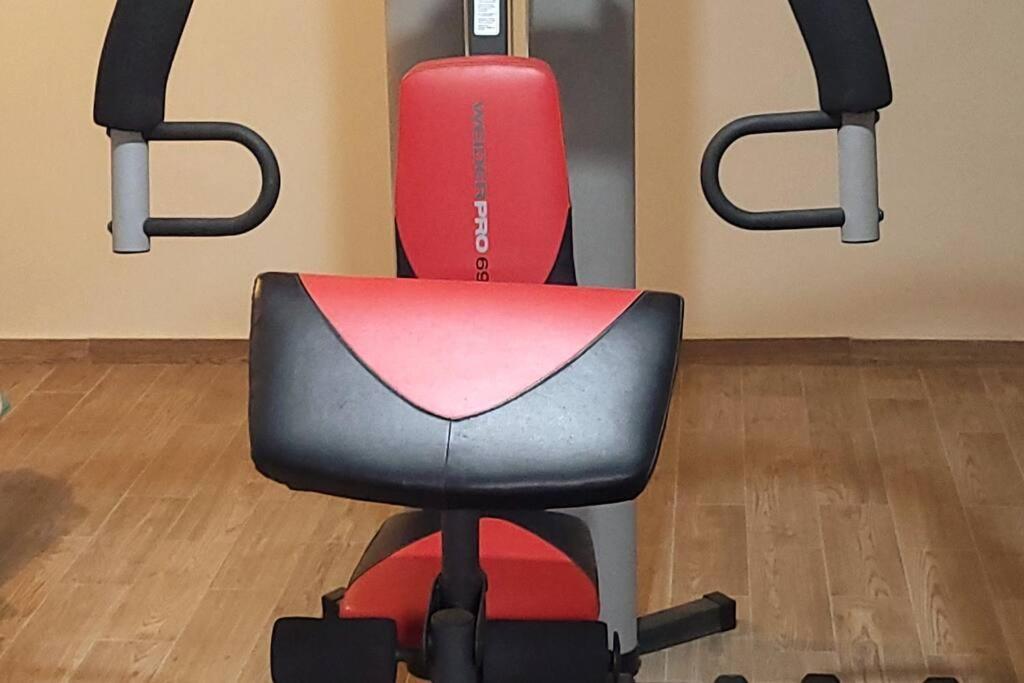 Bonito Departamento con 2 camas con clima, parking, wifi 110mb, ,cocineta, 8