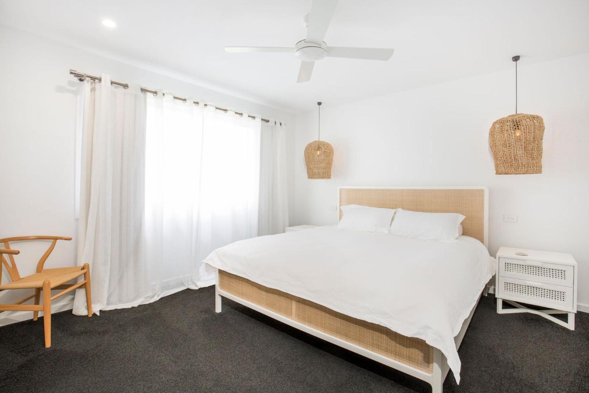 Bathers Pet Friendly 4 Mins Walk to Beach